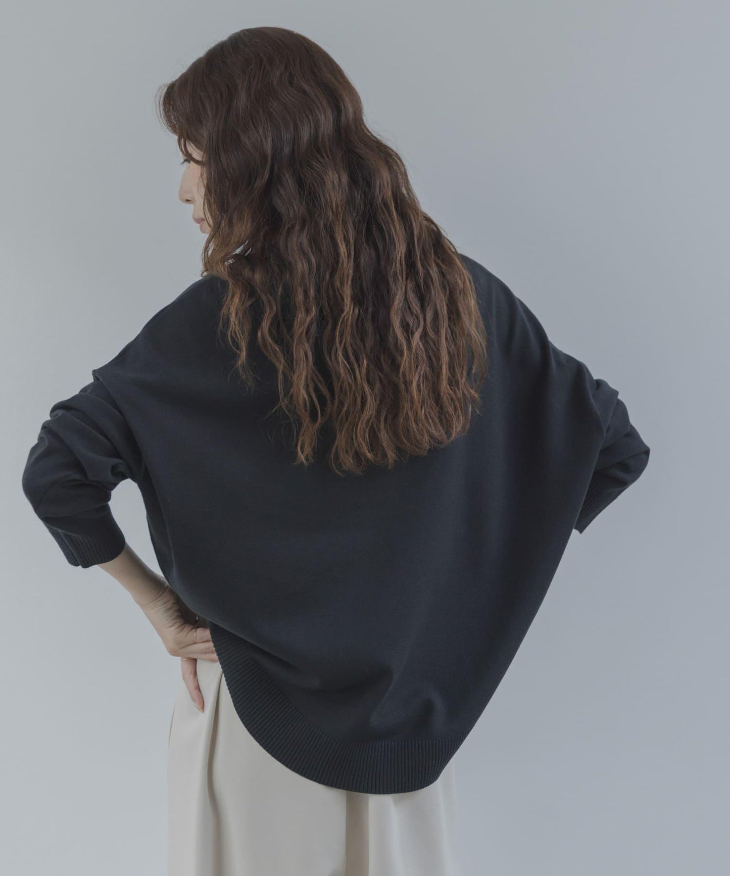 防起球繭形針織上衣（部分色）