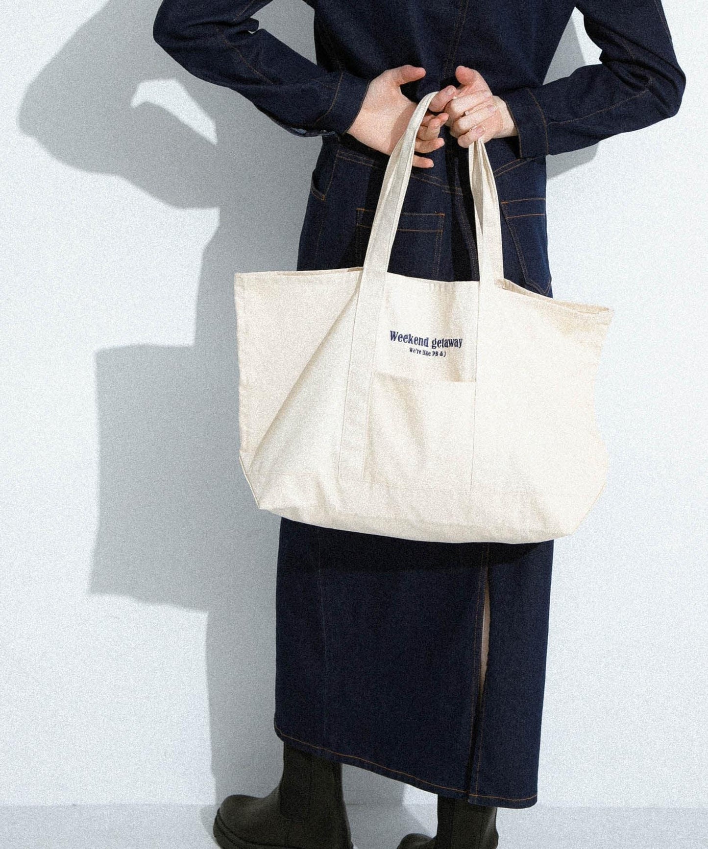 WEEKEND GETAWAY TOTEBAG 托特包