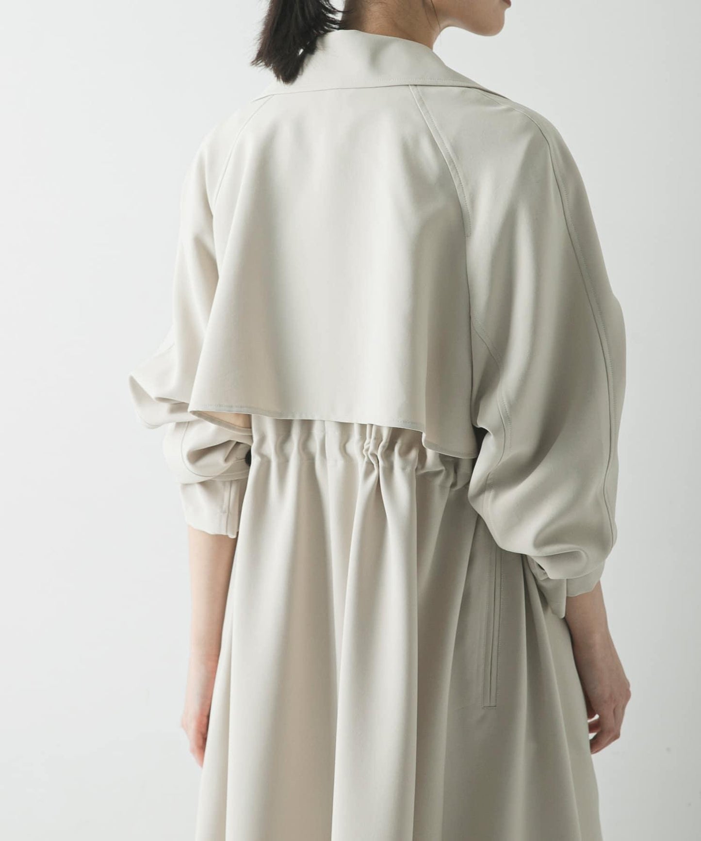 防潑水防紫外線 抽繩風衣