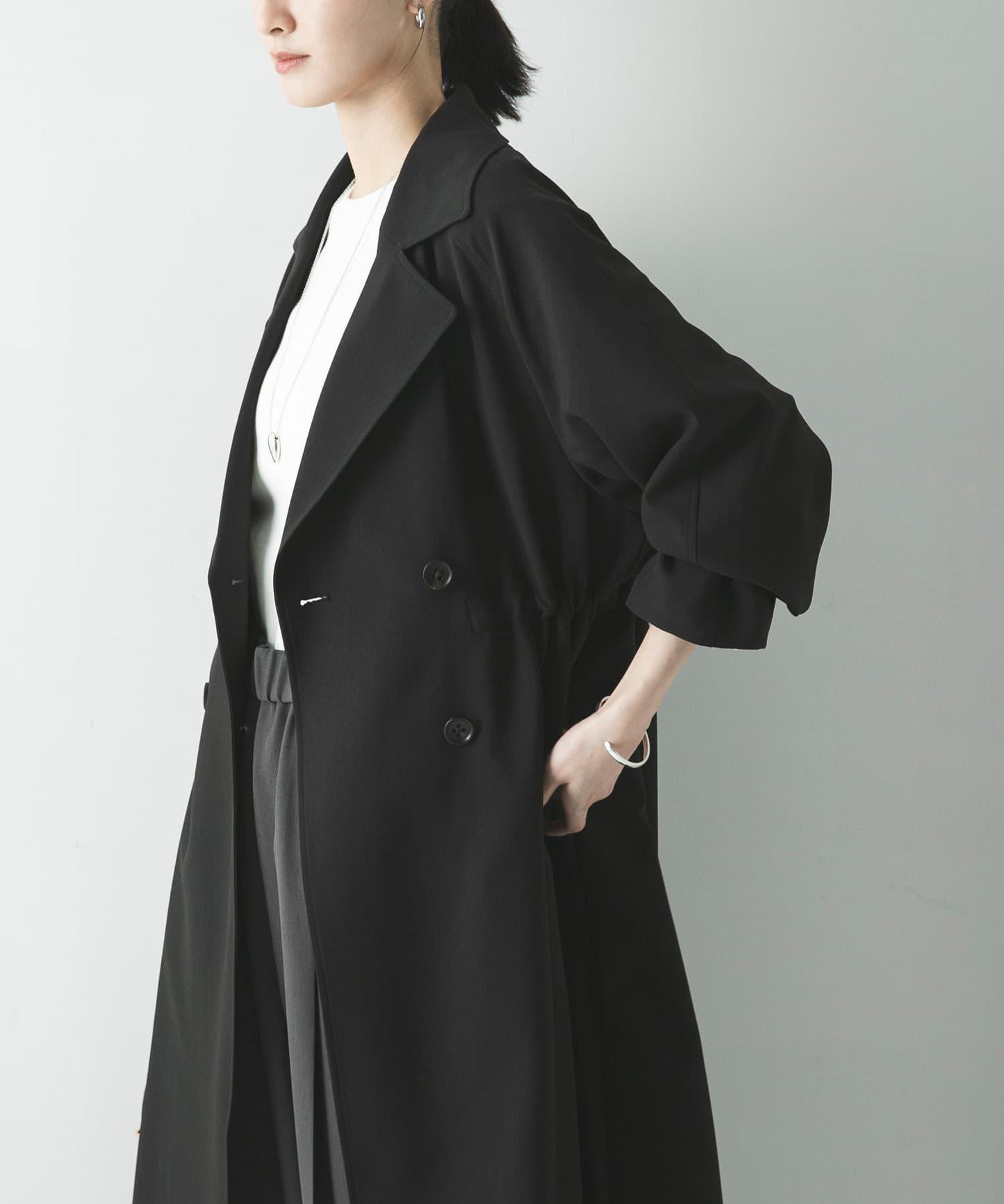 防潑水防紫外線 抽繩風衣