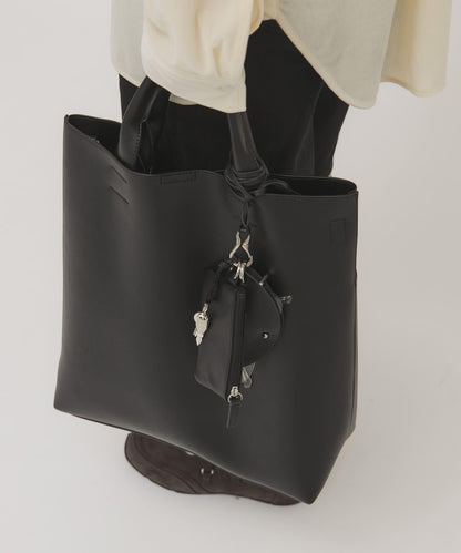 外口袋簡約設計 單肩包