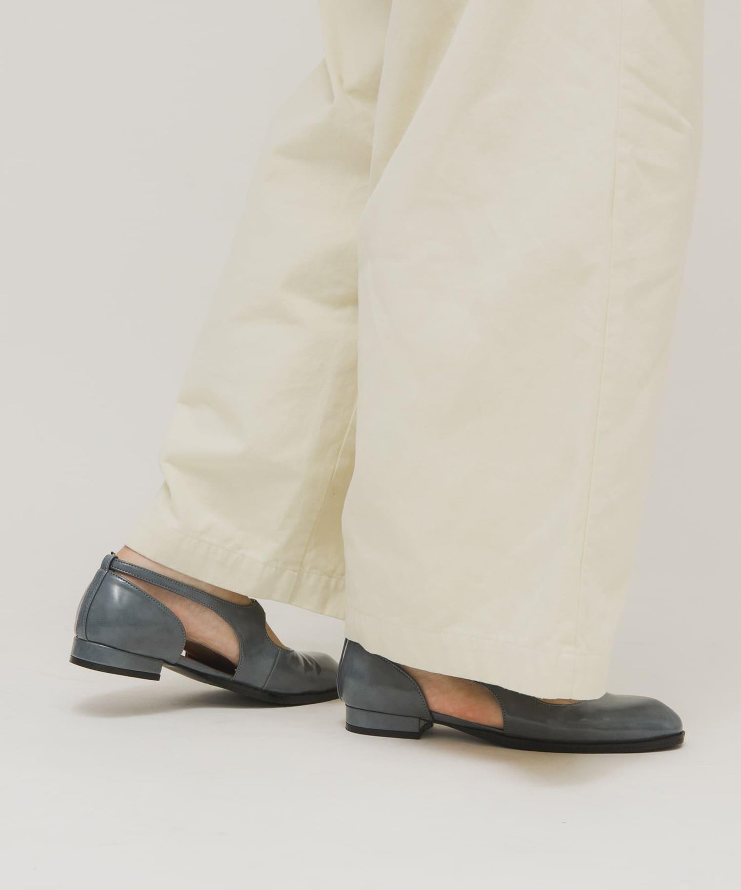 剪裁設計瑪麗珍樂福鞋