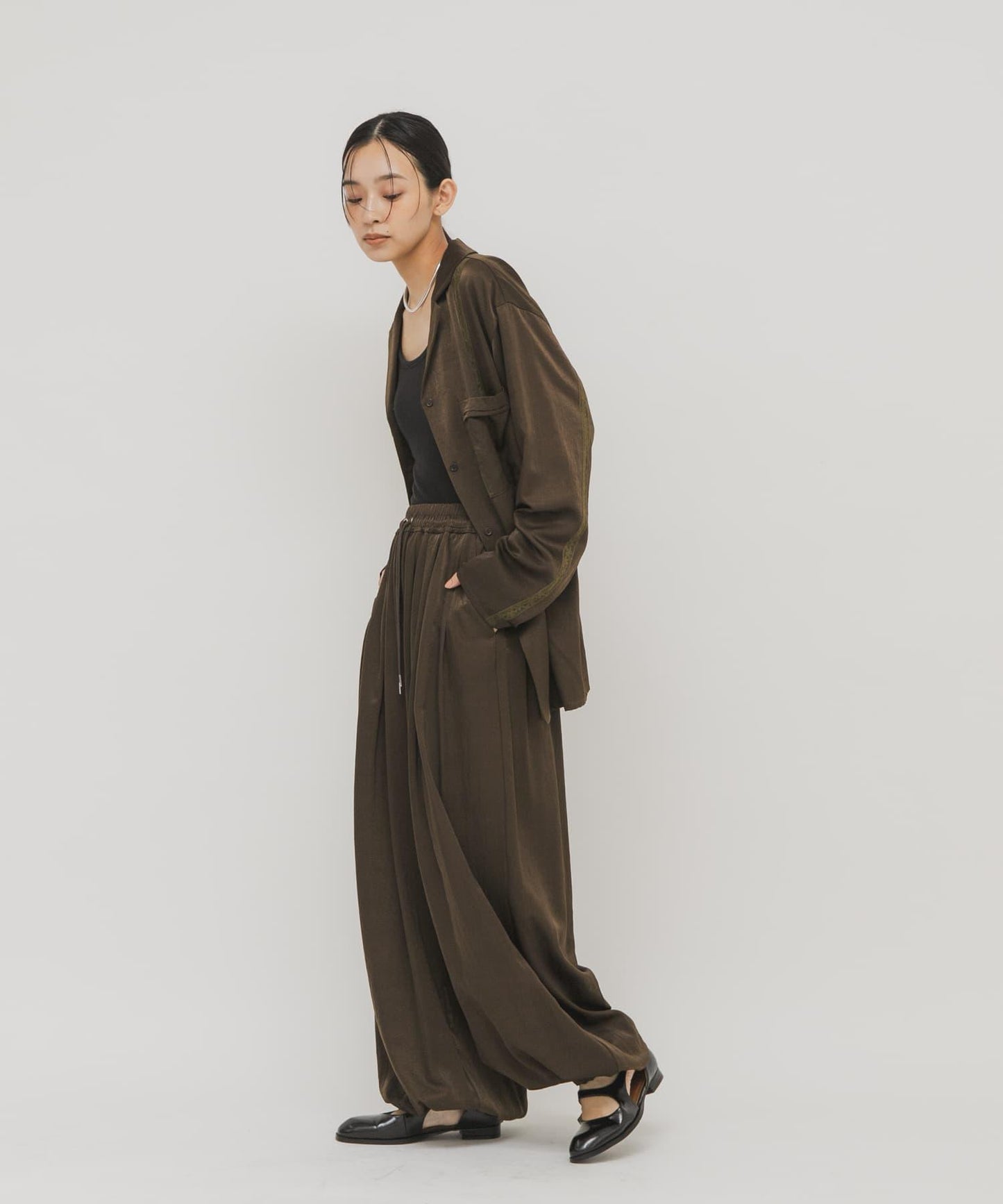 剪裁設計瑪麗珍樂福鞋