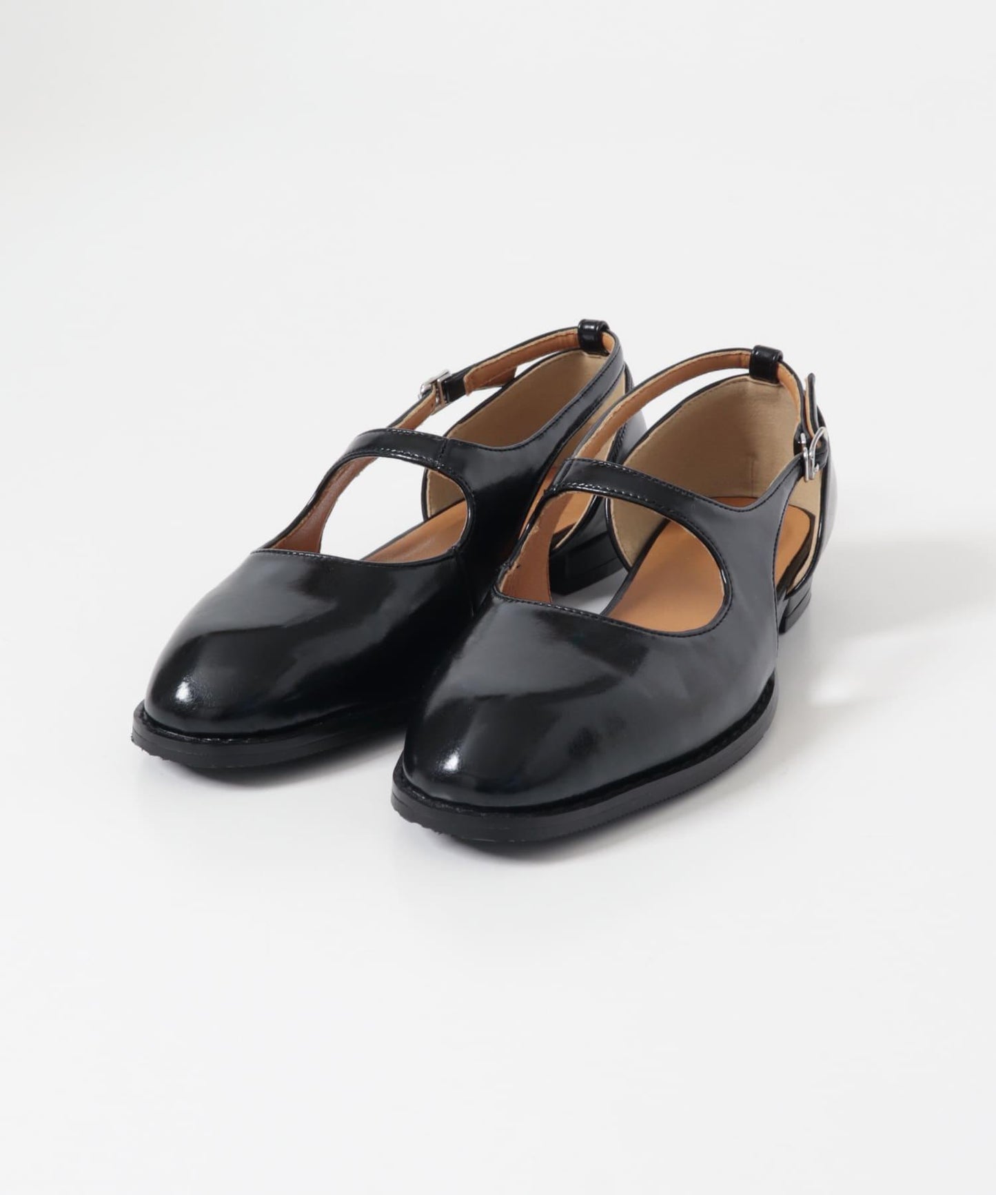 剪裁設計瑪麗珍樂福鞋