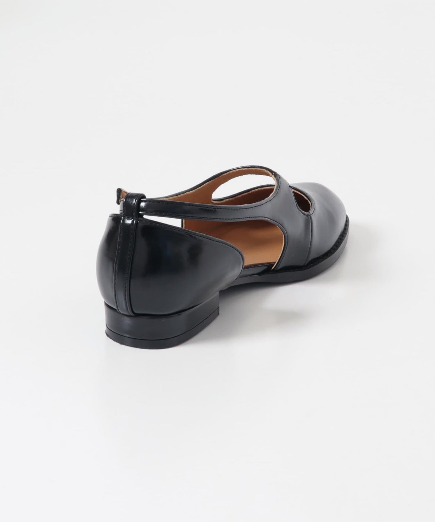 剪裁設計瑪麗珍樂福鞋