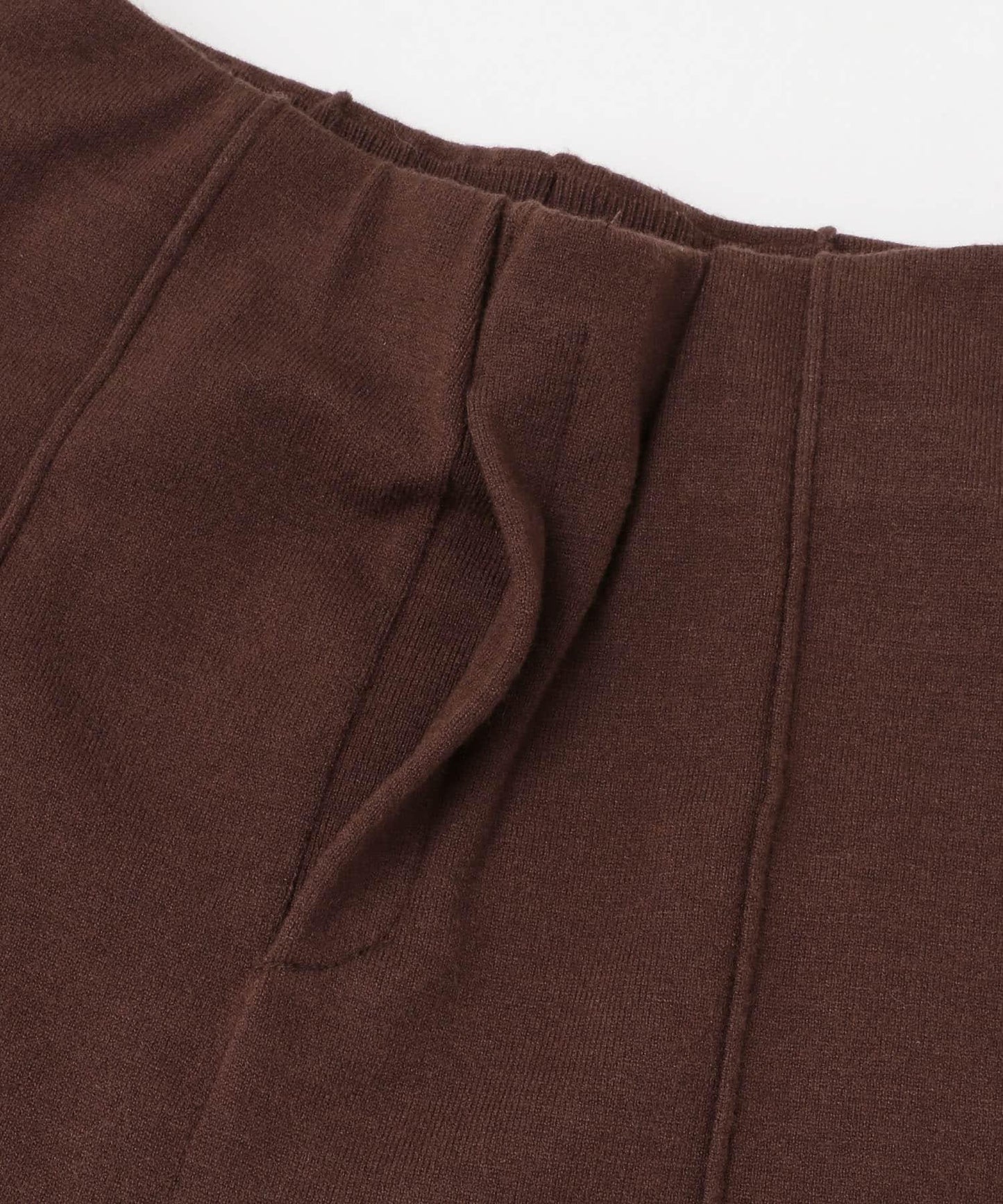 PINTACK HALF PANTS