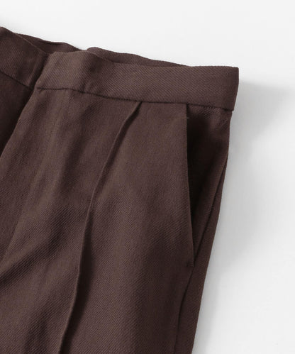 BACK SLIT PANTS