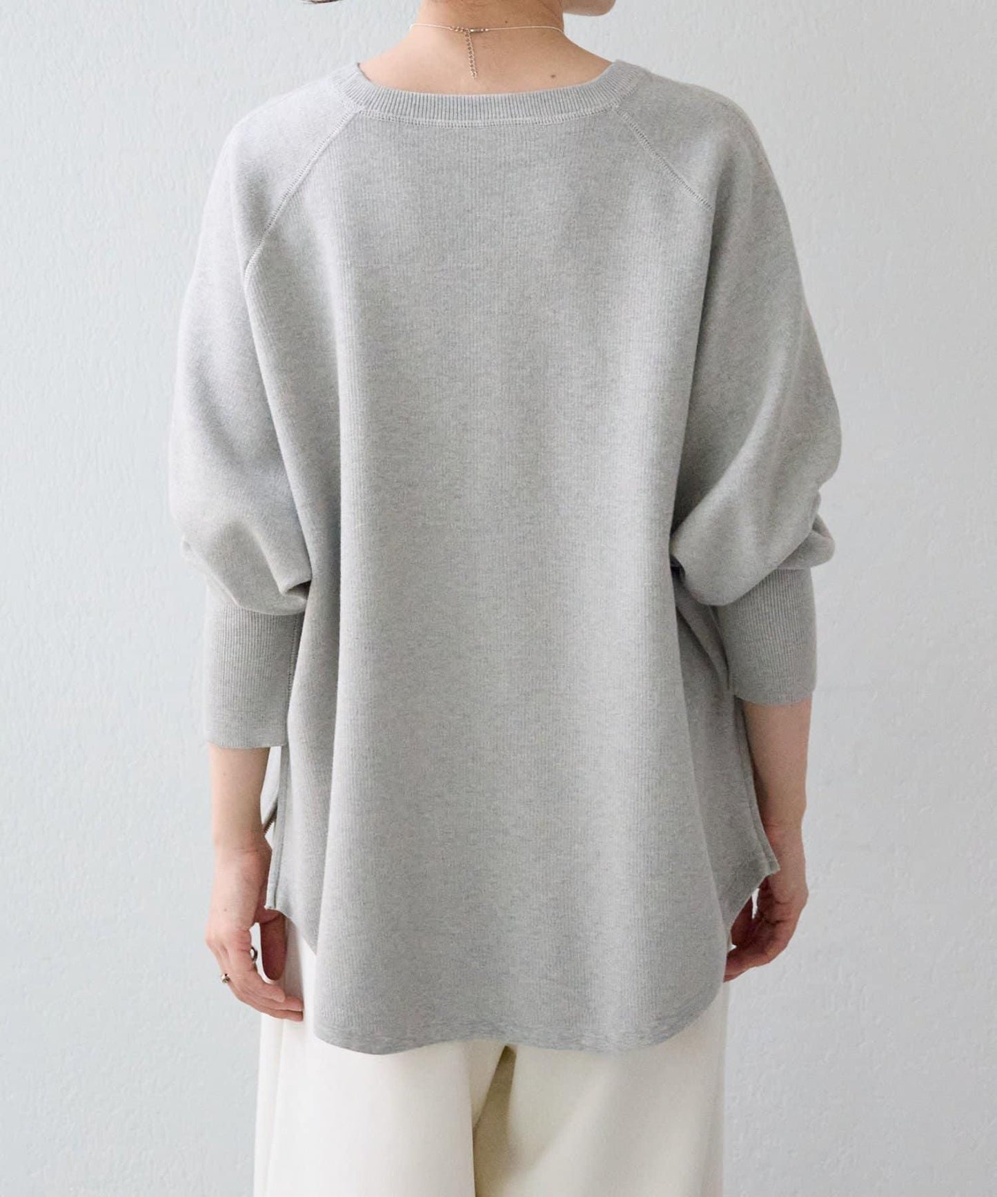 BA字母側拉鍊針織衫