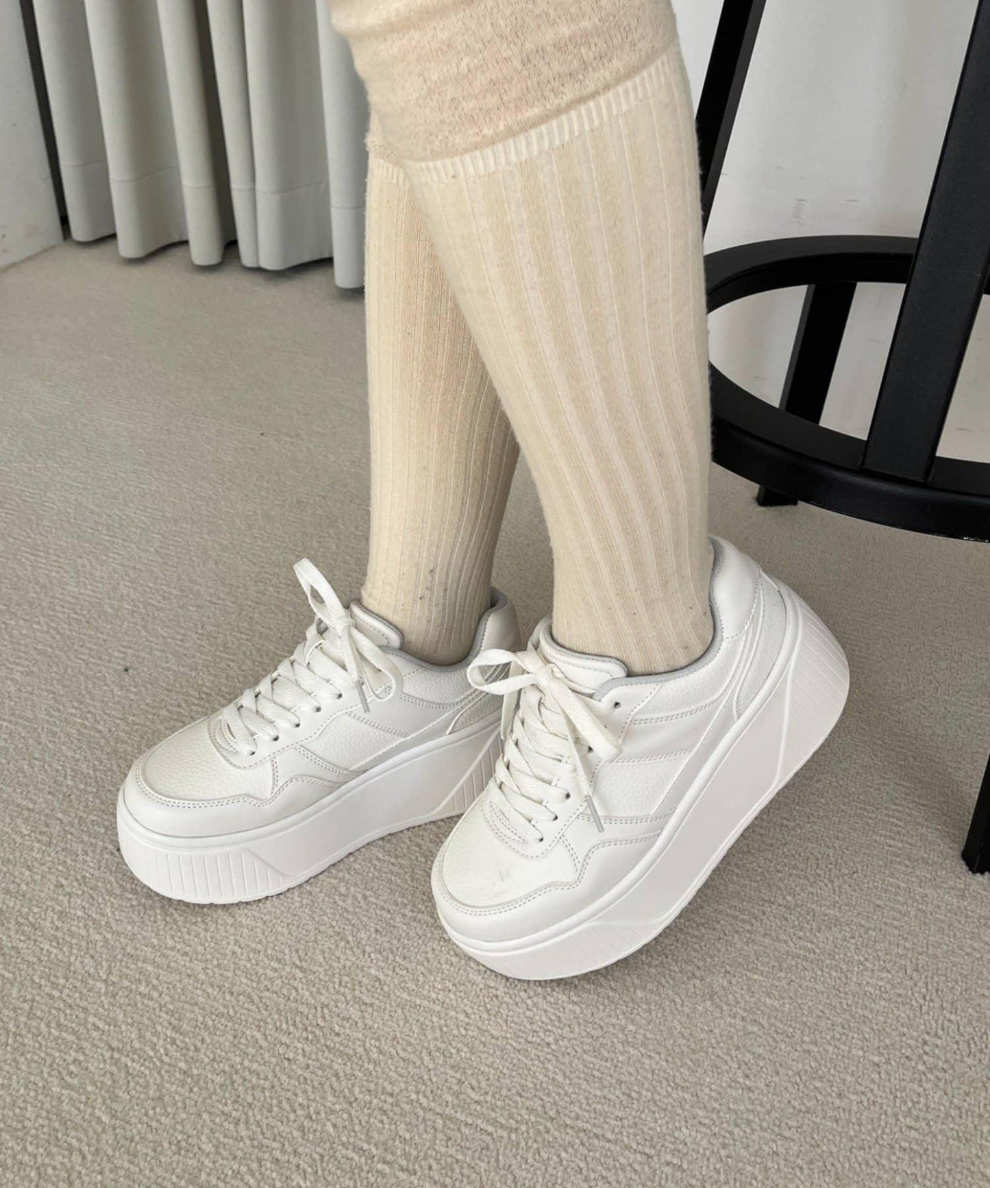 -3kg顯瘦效果 厚底運動鞋