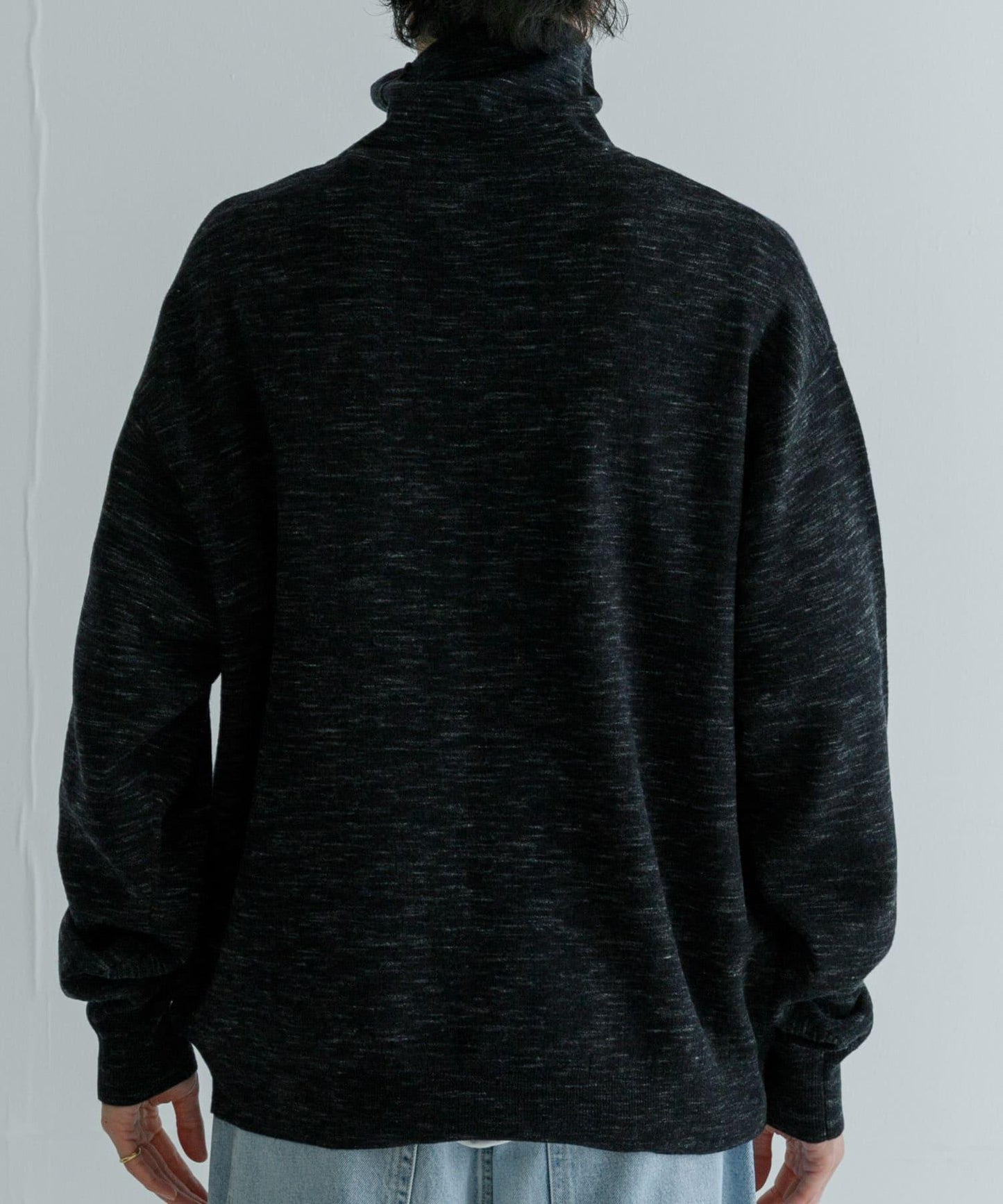 crepuscule W Face Turtle Neck 上衣