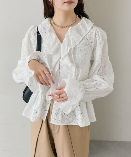 花卉刺繡荷葉邊襯衫