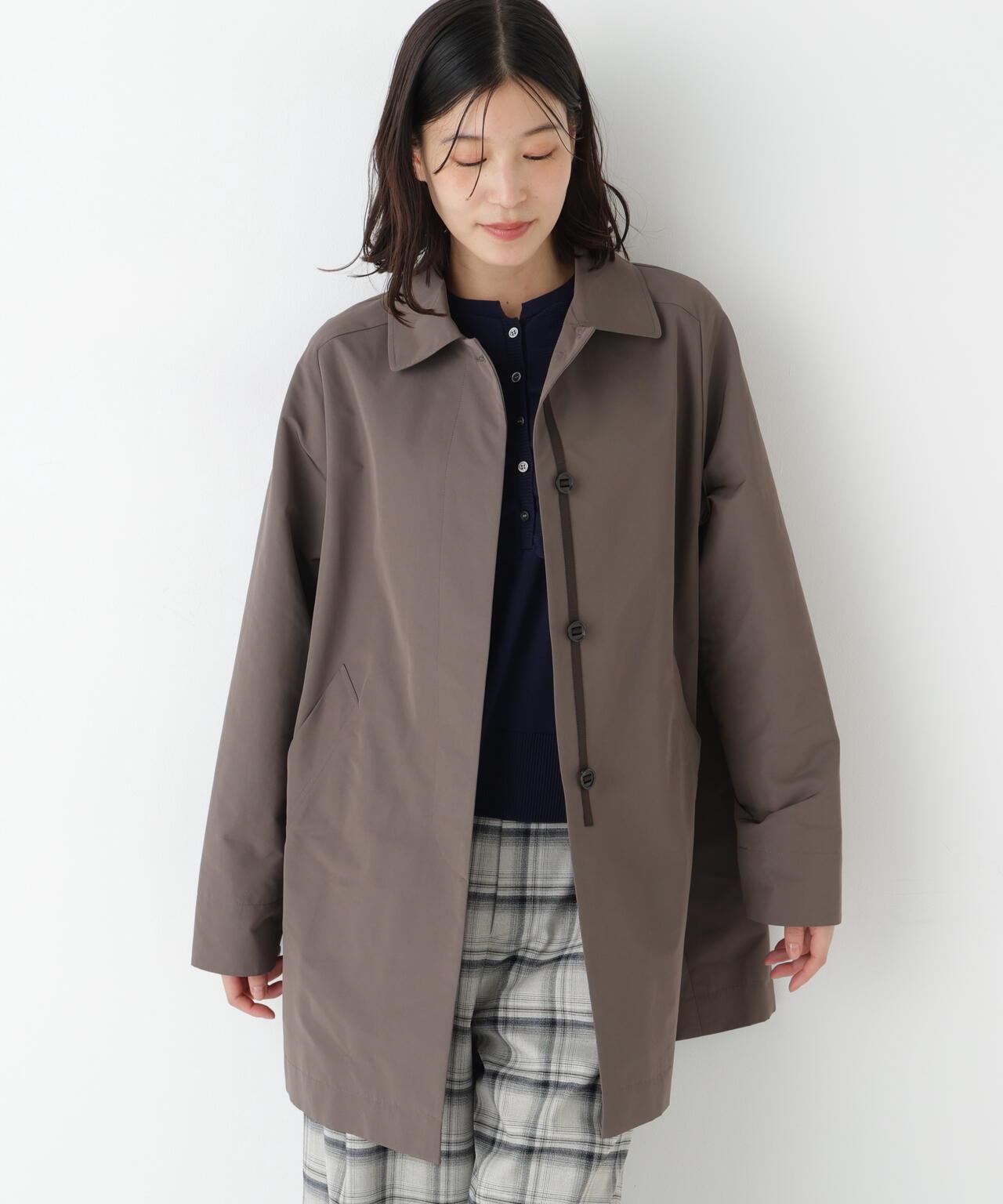 弱防潑水塔夫綢翻領大衣