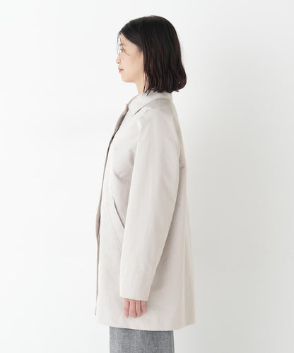 弱防潑水塔夫綢翻領大衣