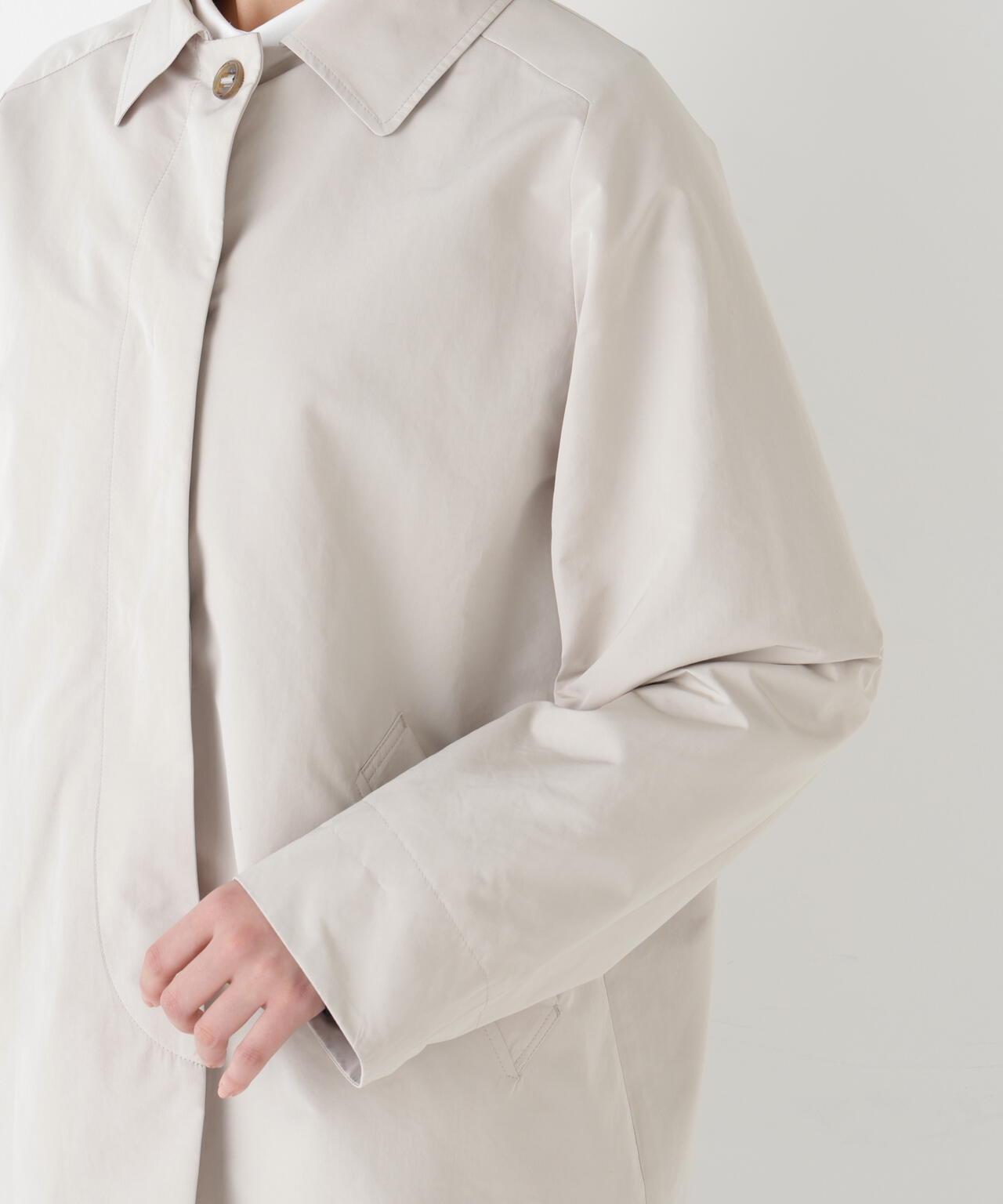 弱防潑水塔夫綢翻領大衣