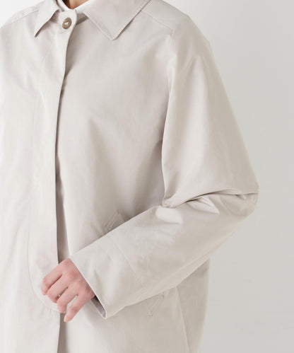 弱防潑水塔夫綢翻領大衣