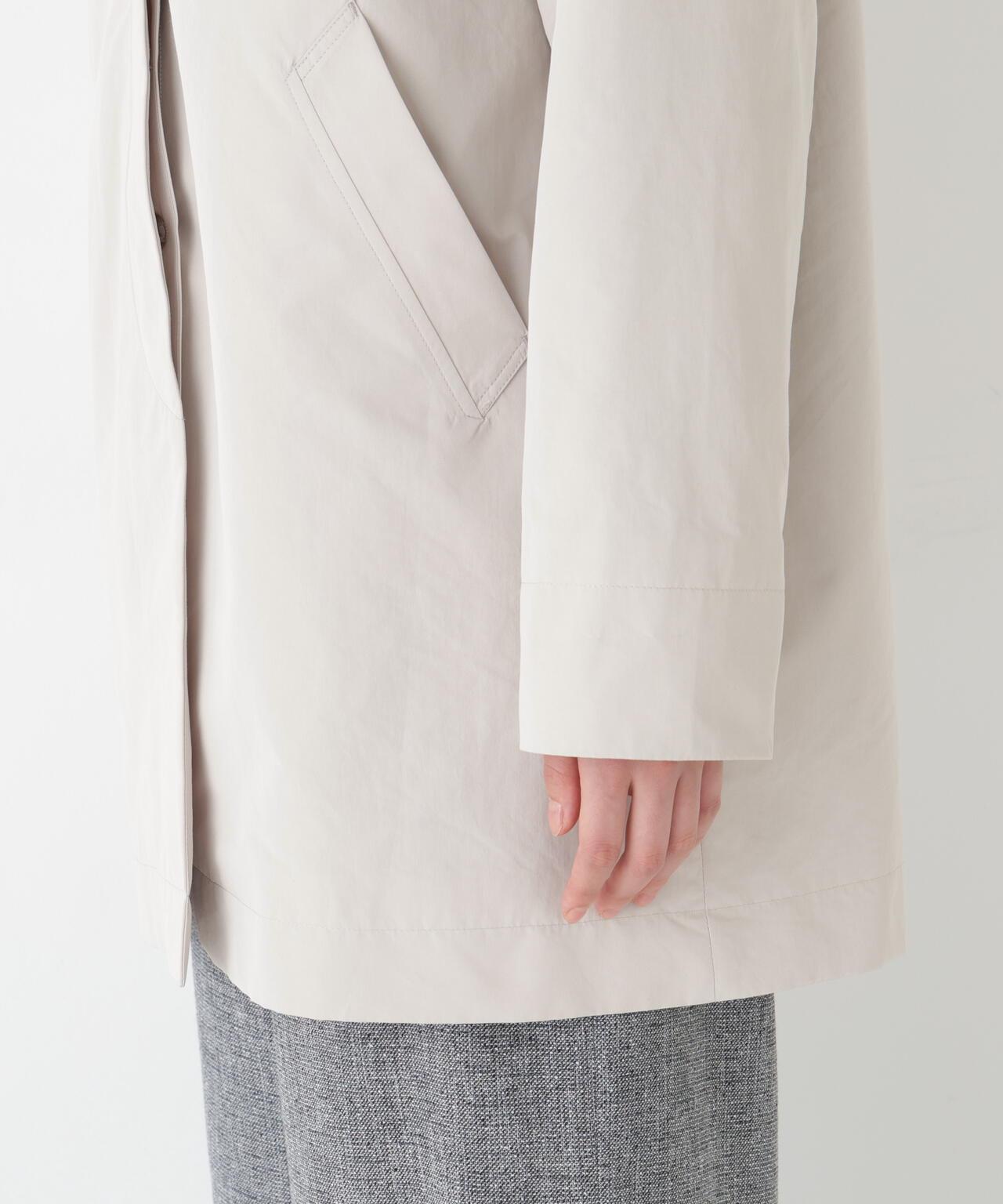 弱防潑水塔夫綢翻領大衣