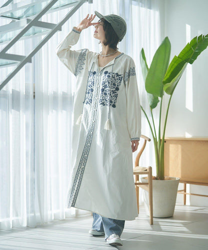 India series nane 刺繡前開扣連衣裙