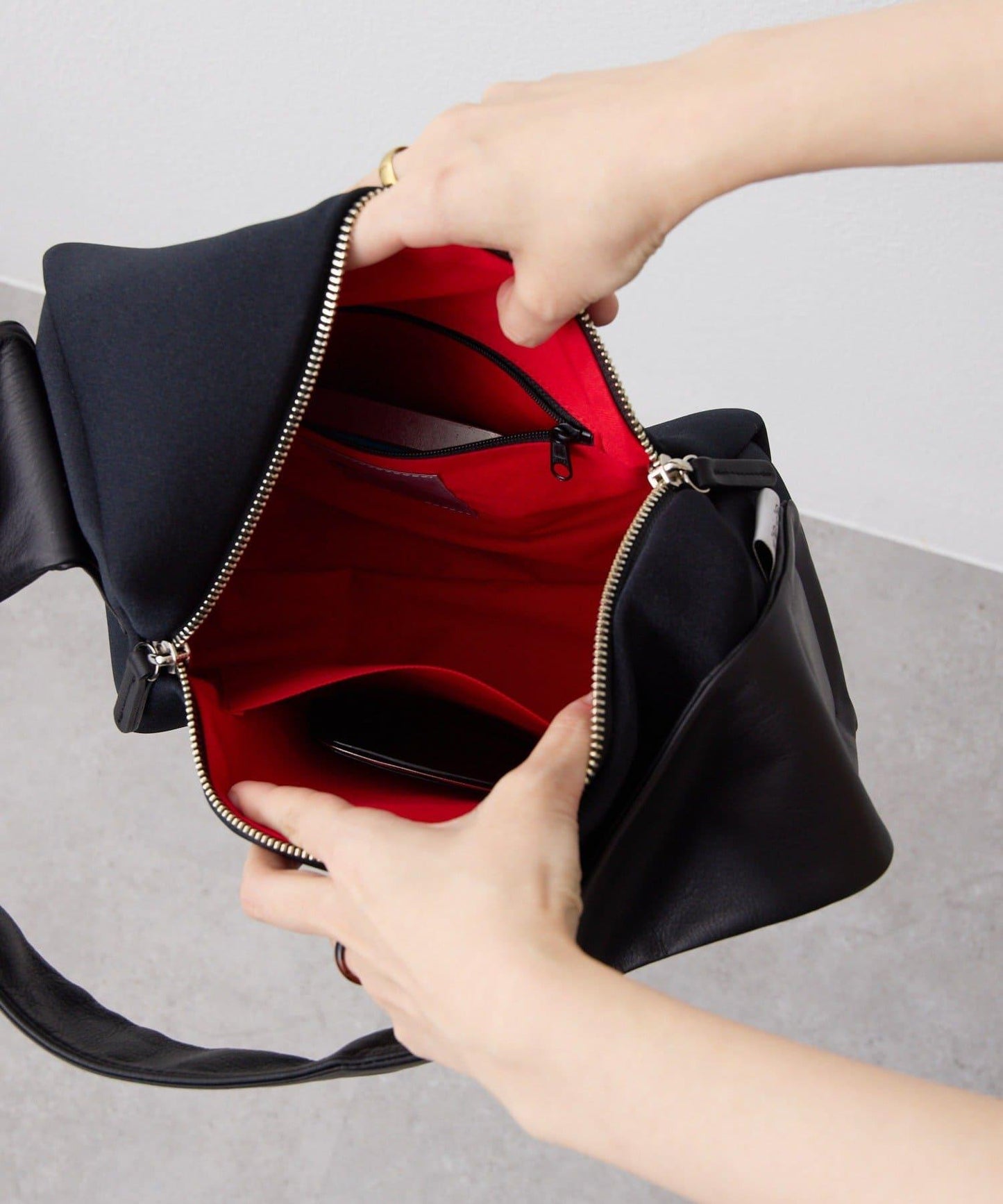 kawa-kawa NO1531 wet 盒型單肩包