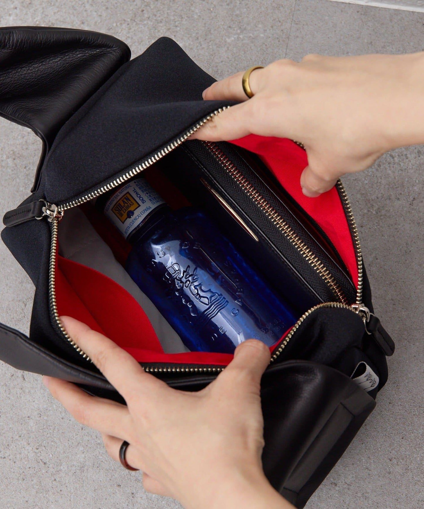 kawa-kawa NO1531 wet 盒型單肩包