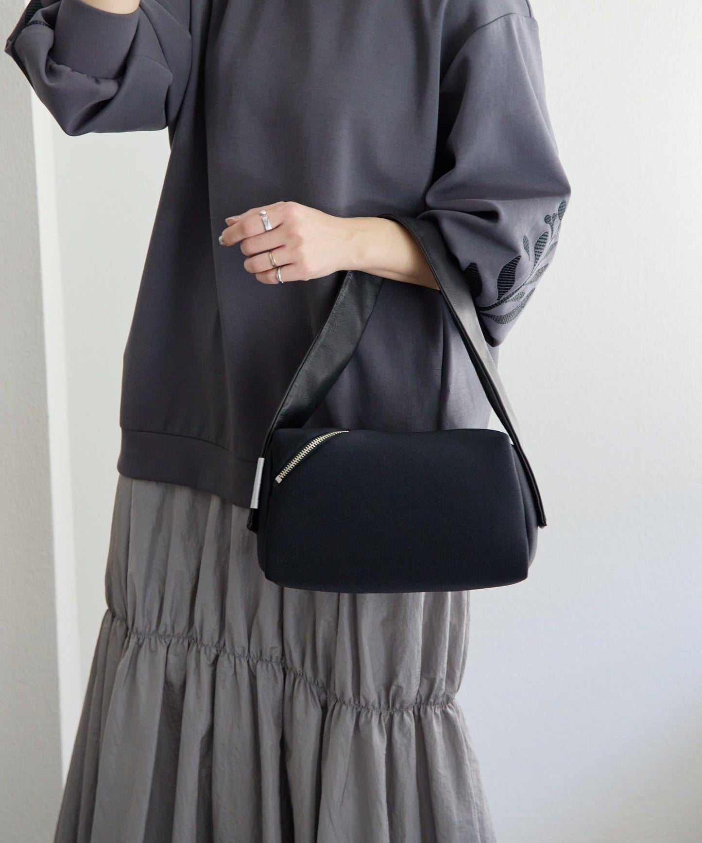 kawa-kawa NO1531 wet 盒型單肩包