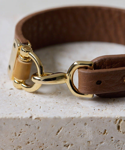 《牛革》 扣飾手鍊