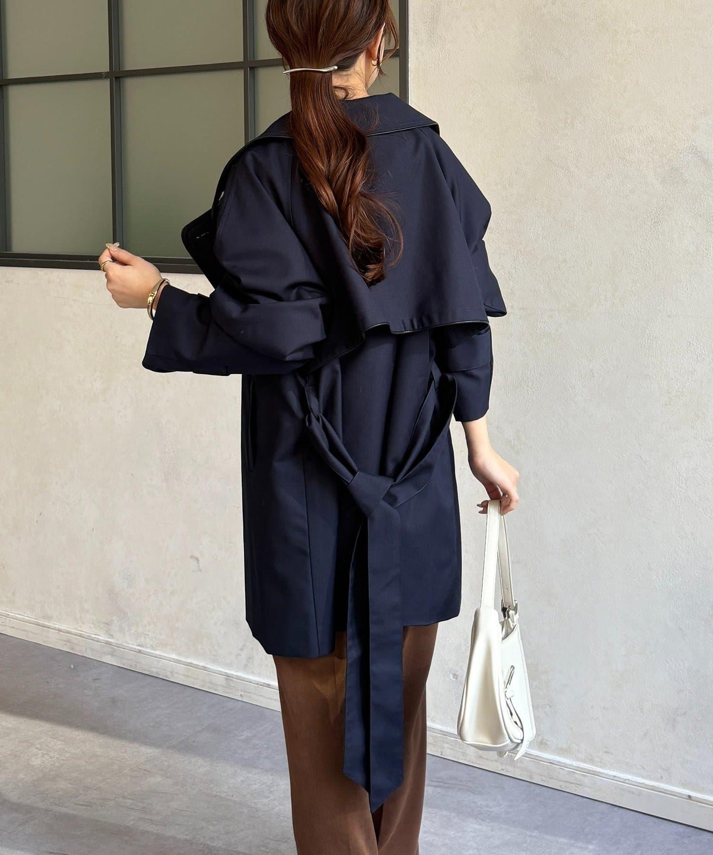 滾邊中長款風衣