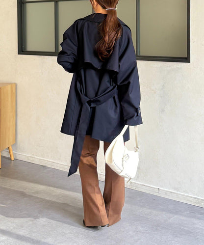 滾邊中長款風衣