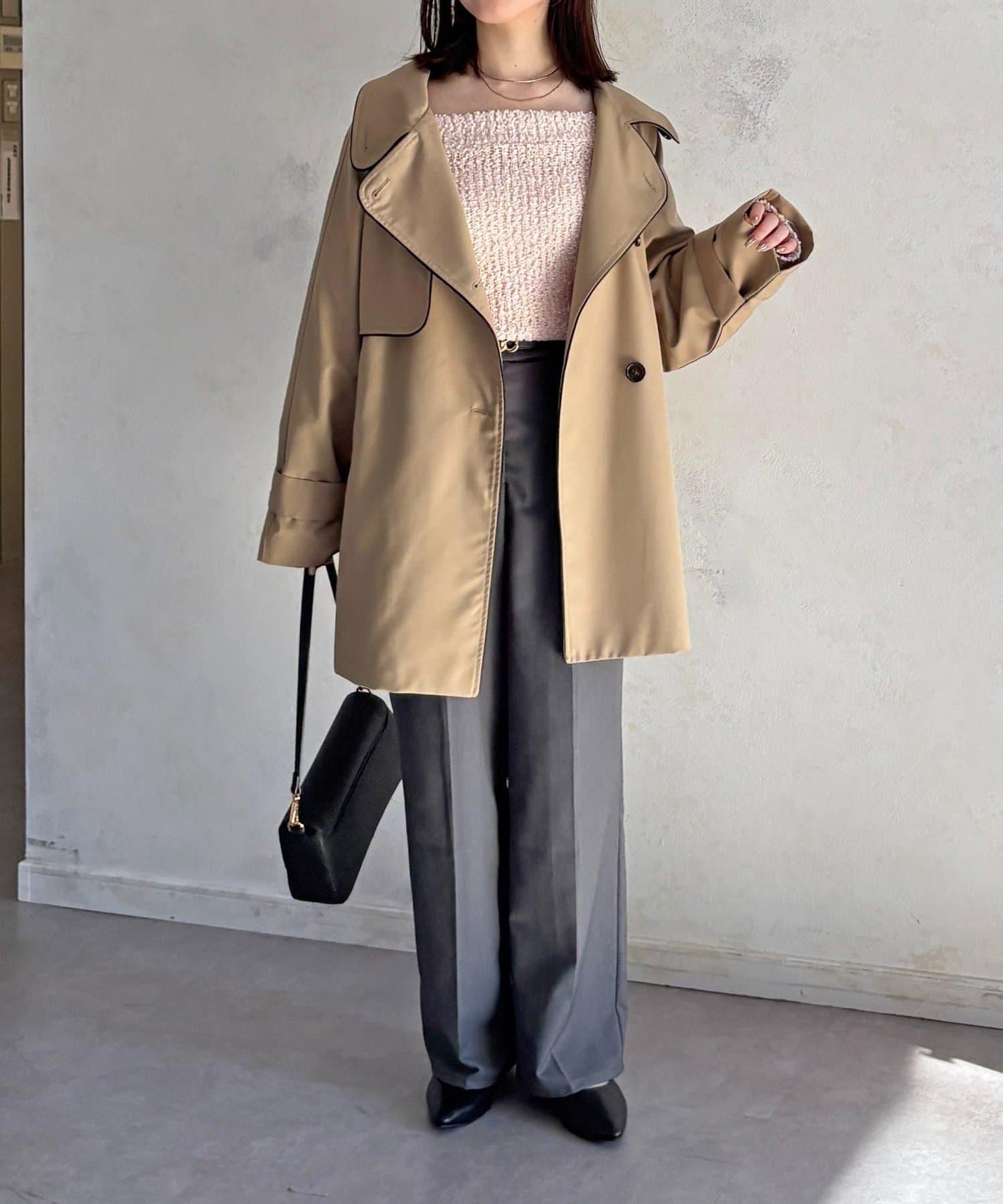 滾邊中長款風衣