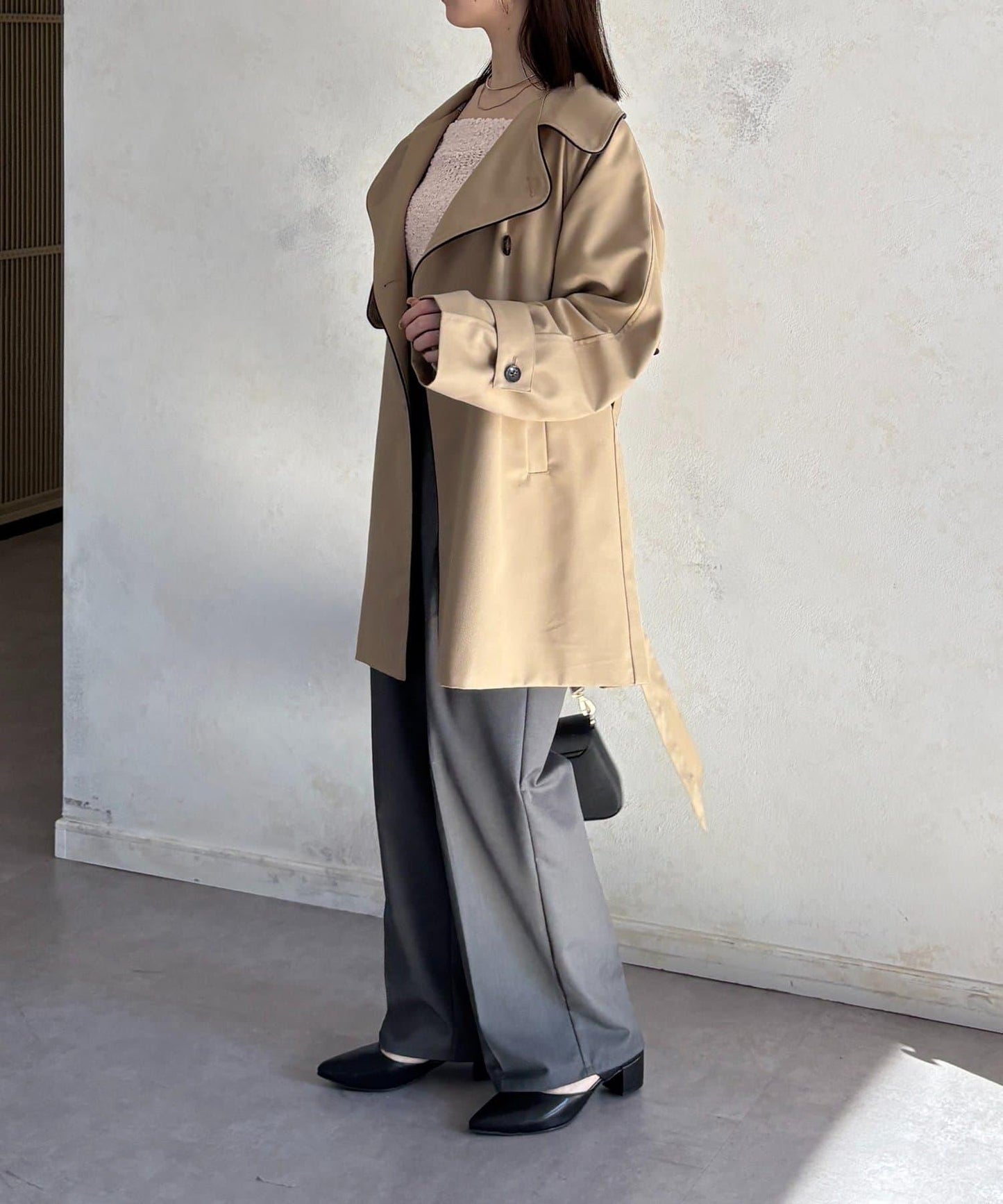 滾邊中長款風衣