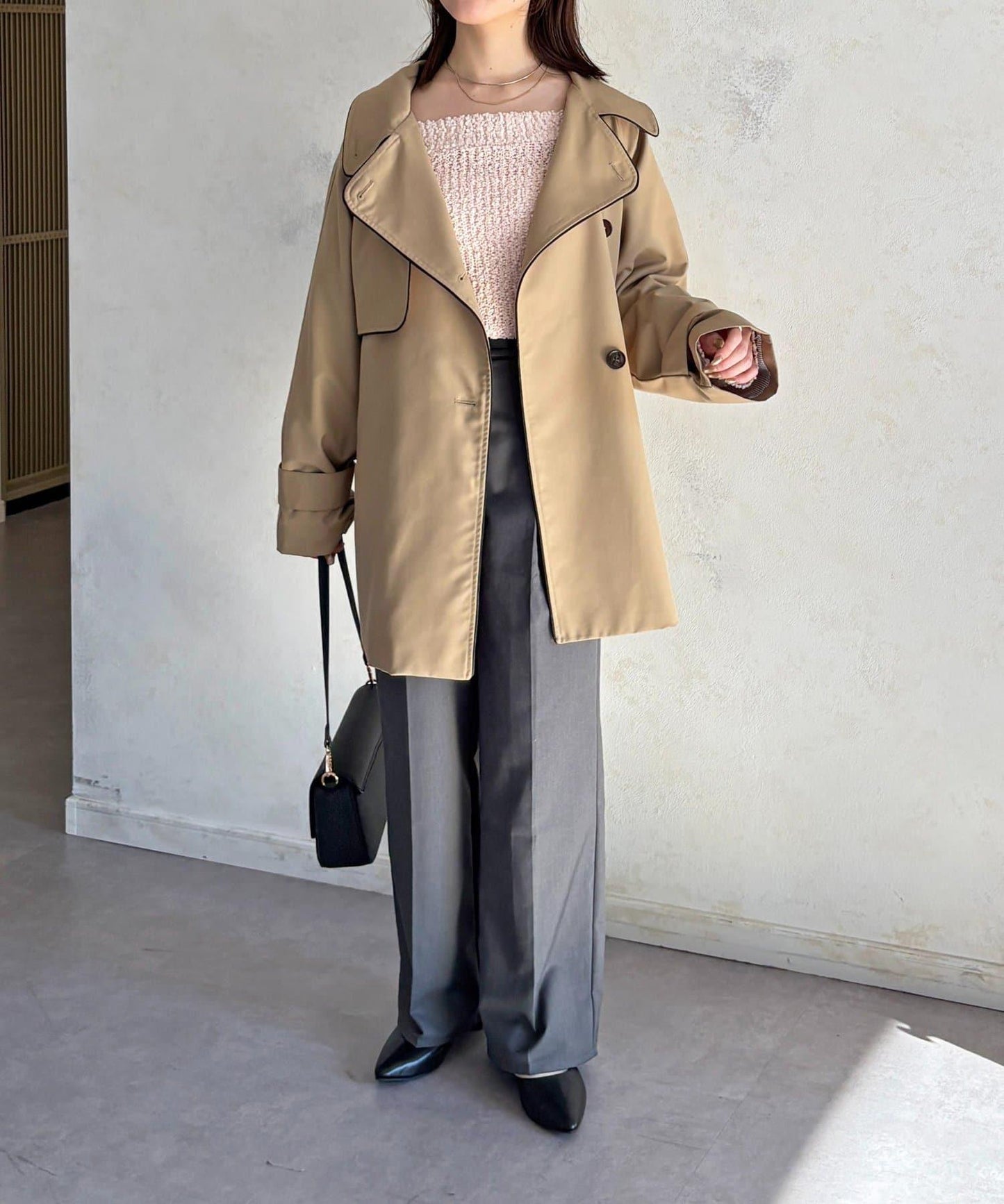 滾邊中長款風衣