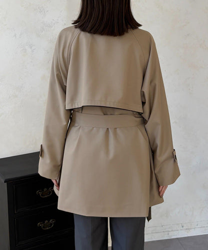 滾邊中長款風衣