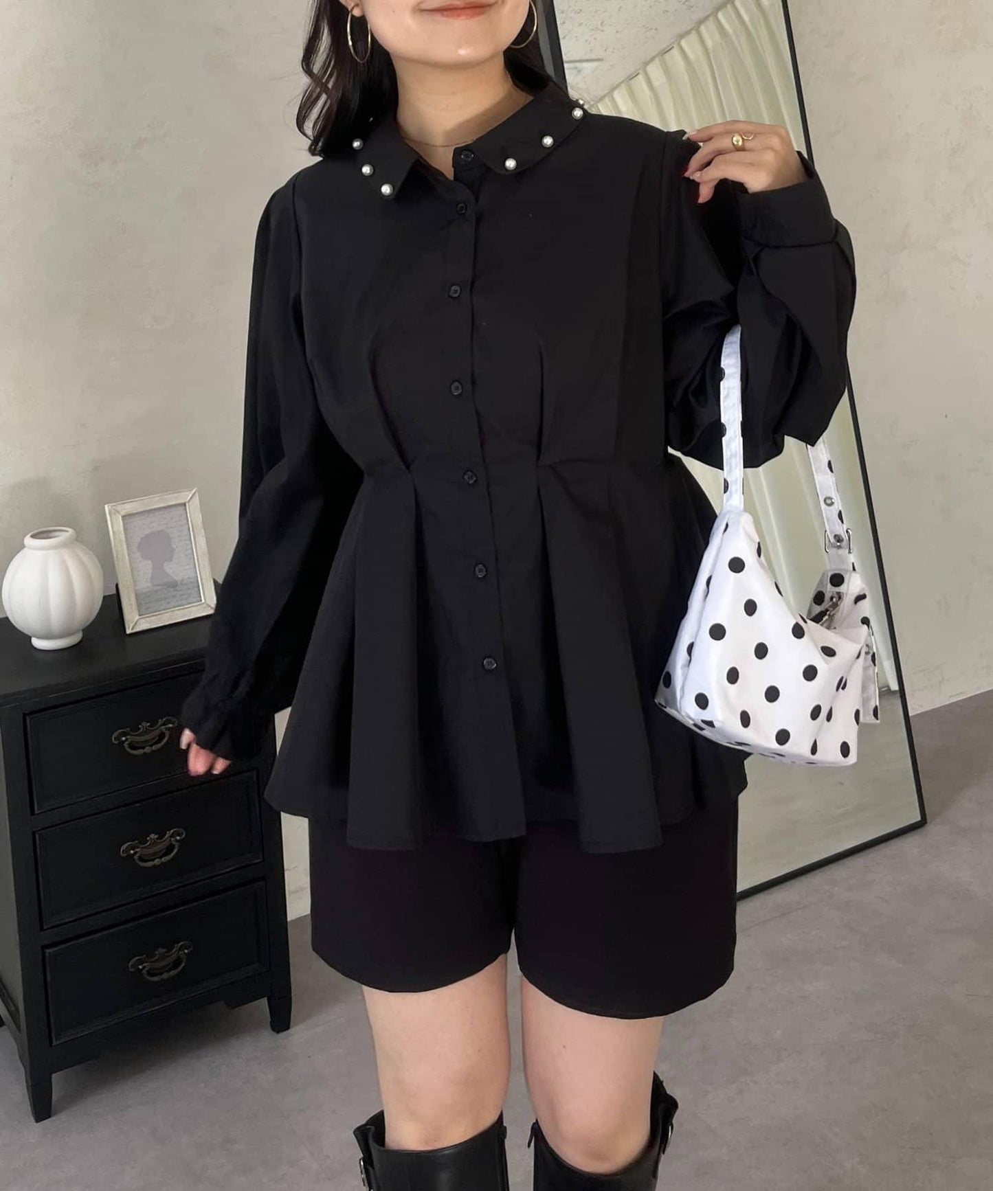 珍珠領褶皺荷葉擺女襯衫