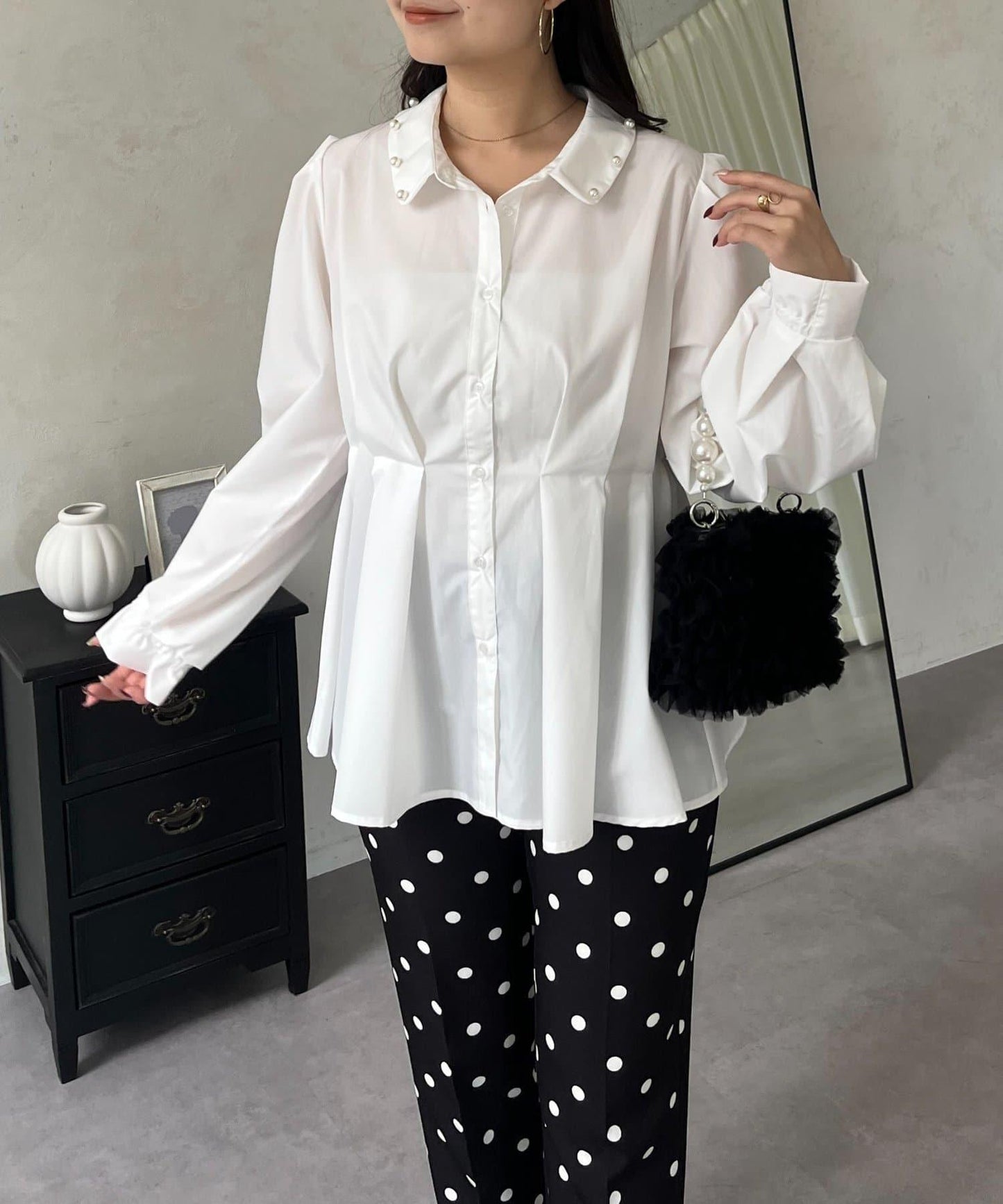 珍珠領褶皺荷葉擺女襯衫
