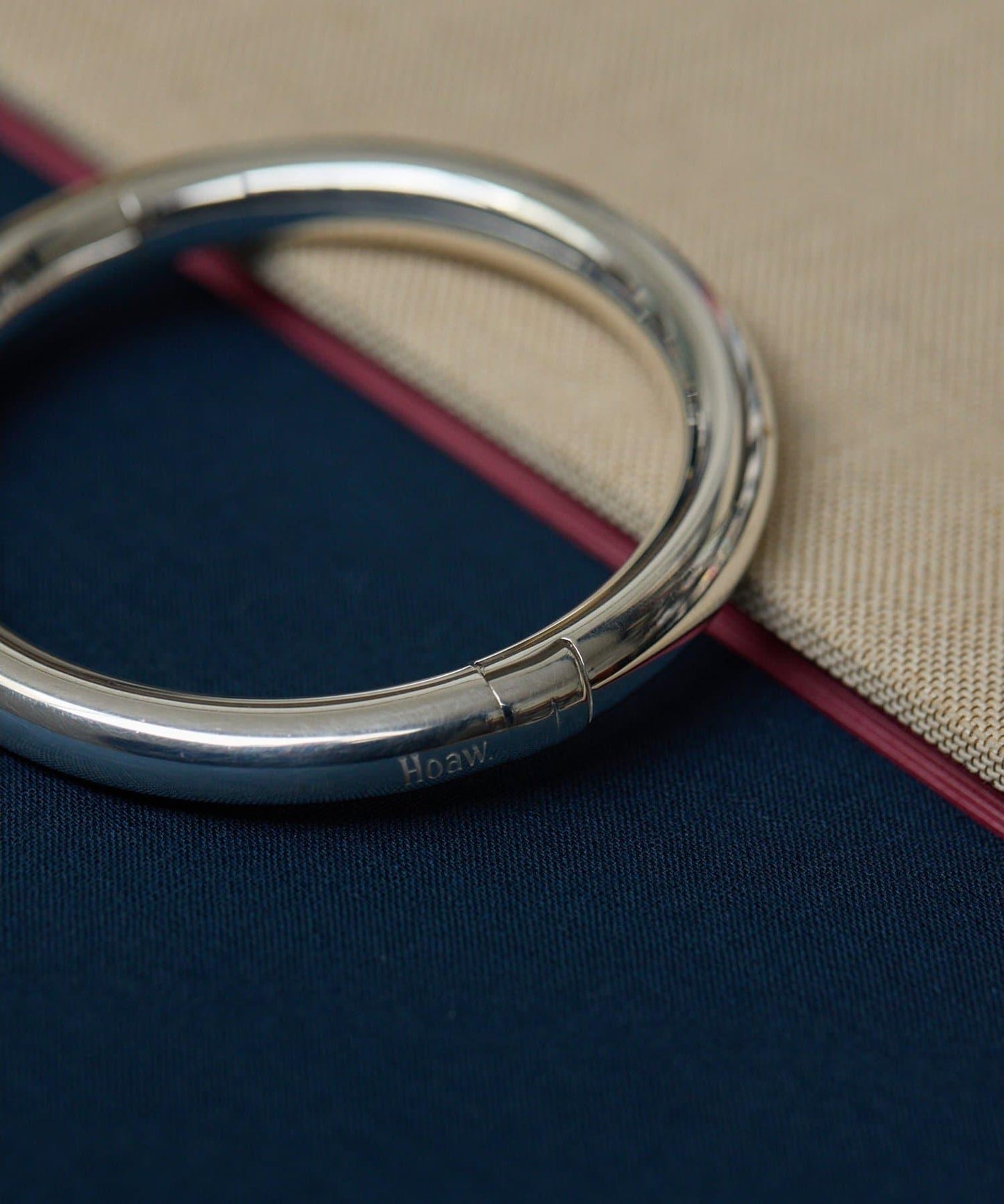 Hoaw. 管狀設計手鍊