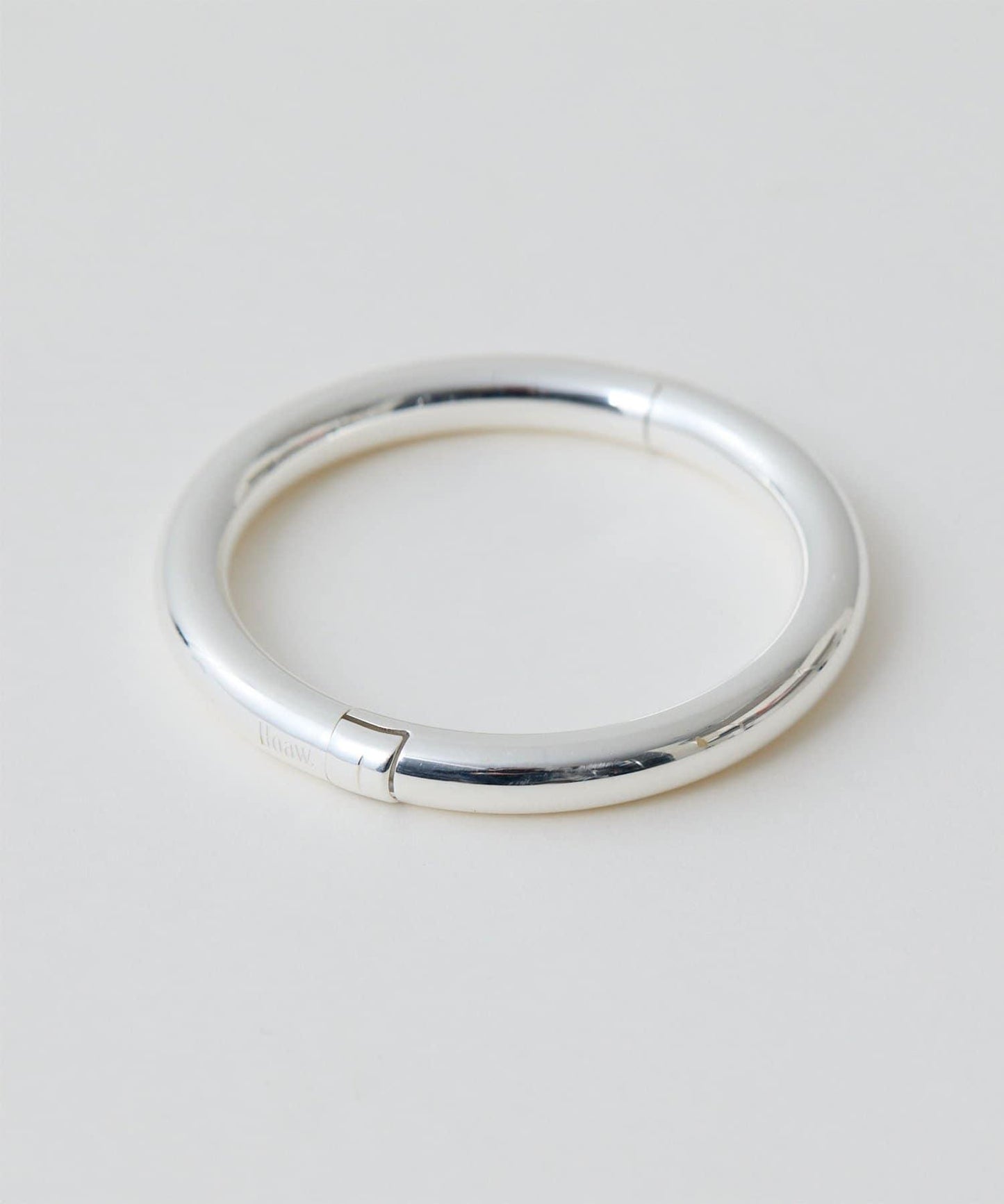 Hoaw. 管狀設計手鍊