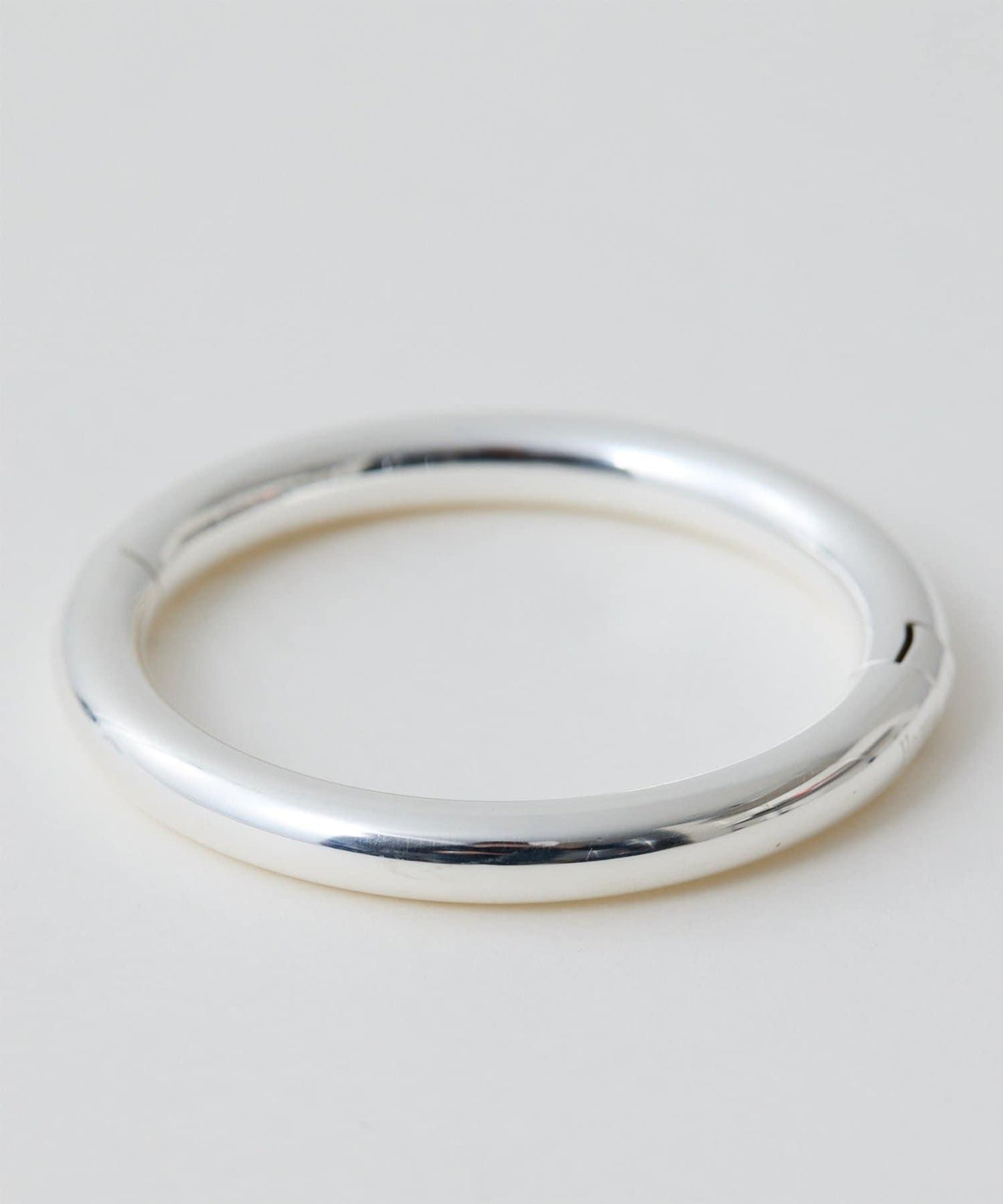 Hoaw. 管狀設計手鍊