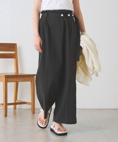 不對稱腰帶設計長褲
