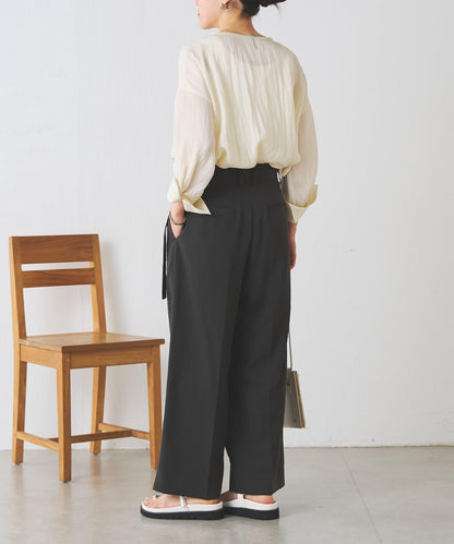 不對稱腰帶設計長褲