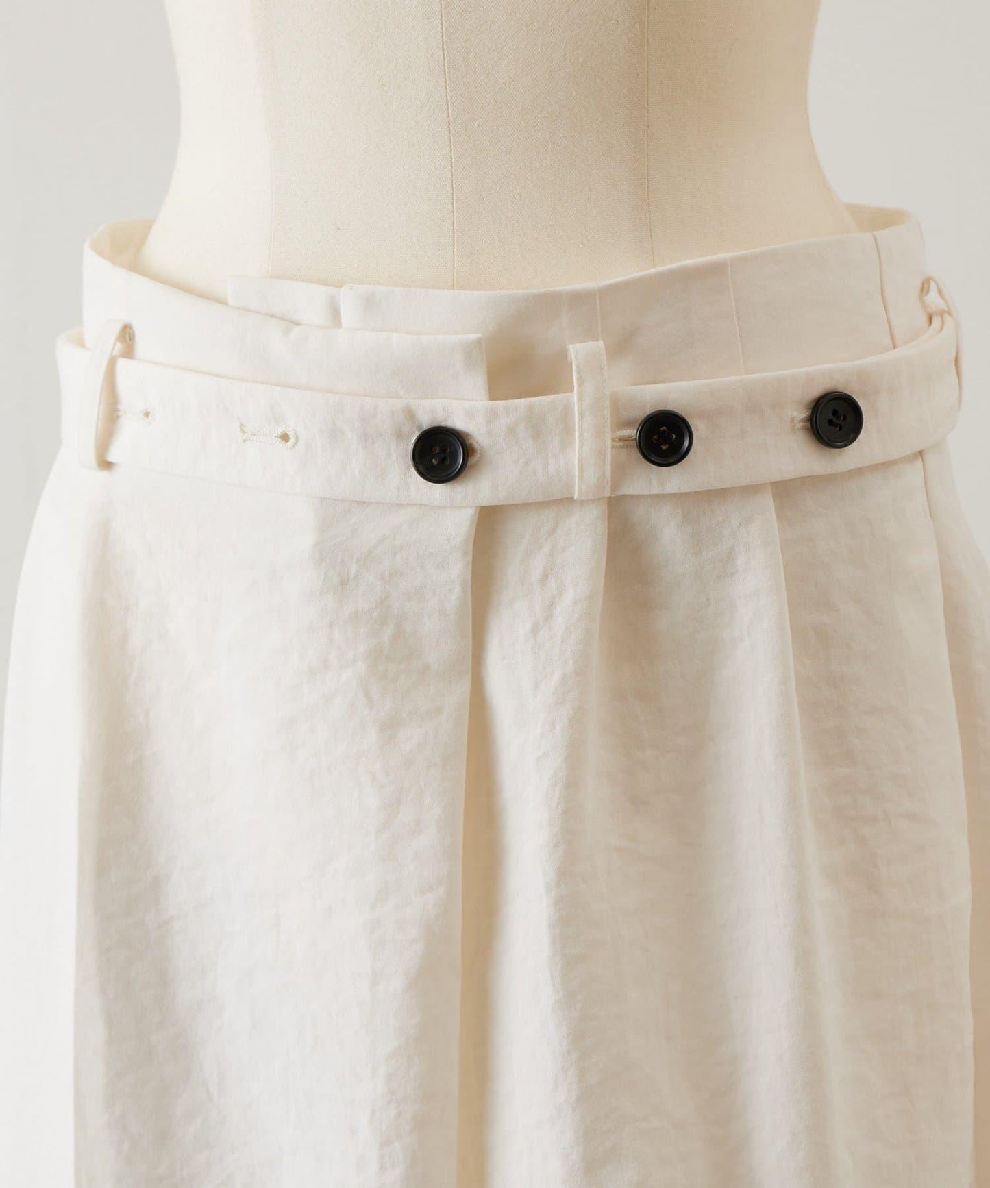 不對稱腰帶設計長褲