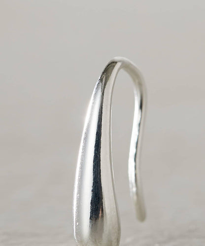 《スターリングシルバー使用》 小巧淚滴耳釘