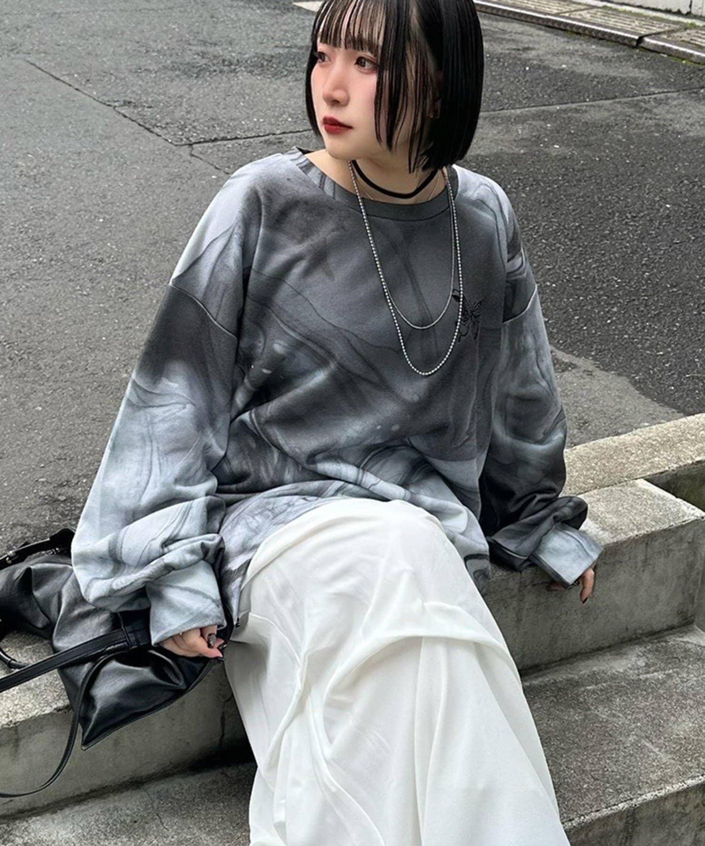 Mavie..7 多色胸部刺繡 套頭衛衣