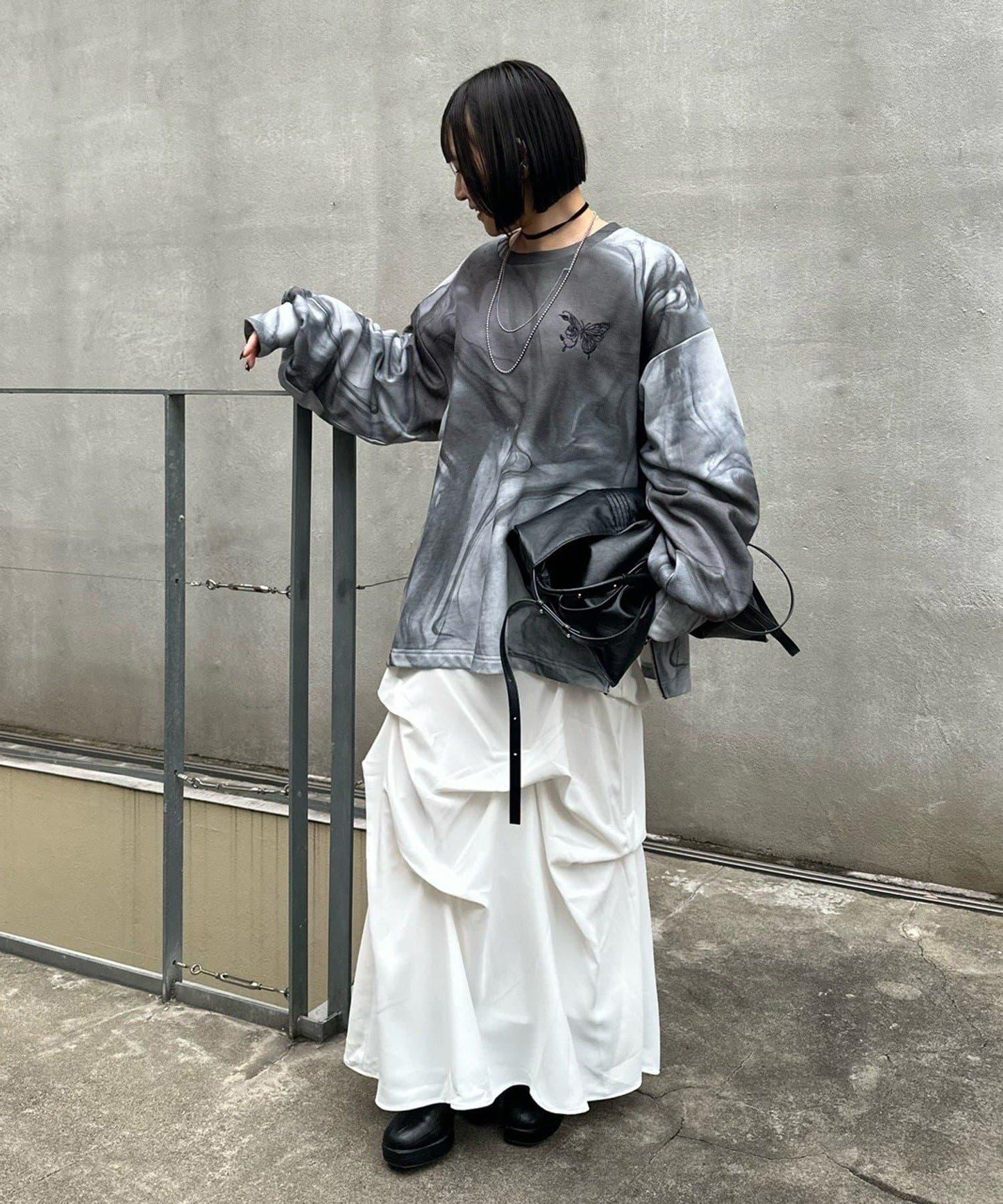 Mavie..7 多色胸部刺繡 套頭衛衣