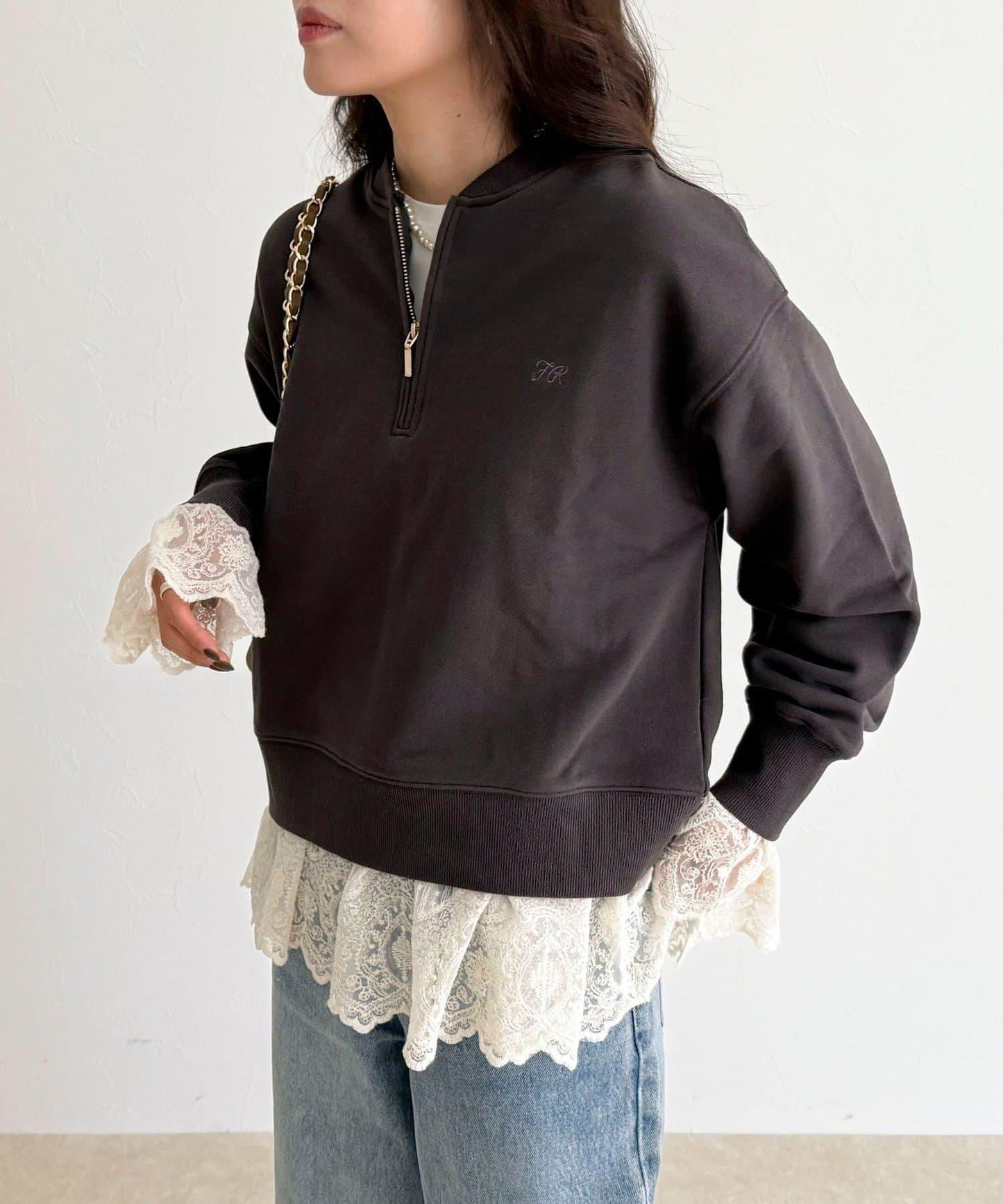 蕾絲拼接設計 長袖T恤（販售款）