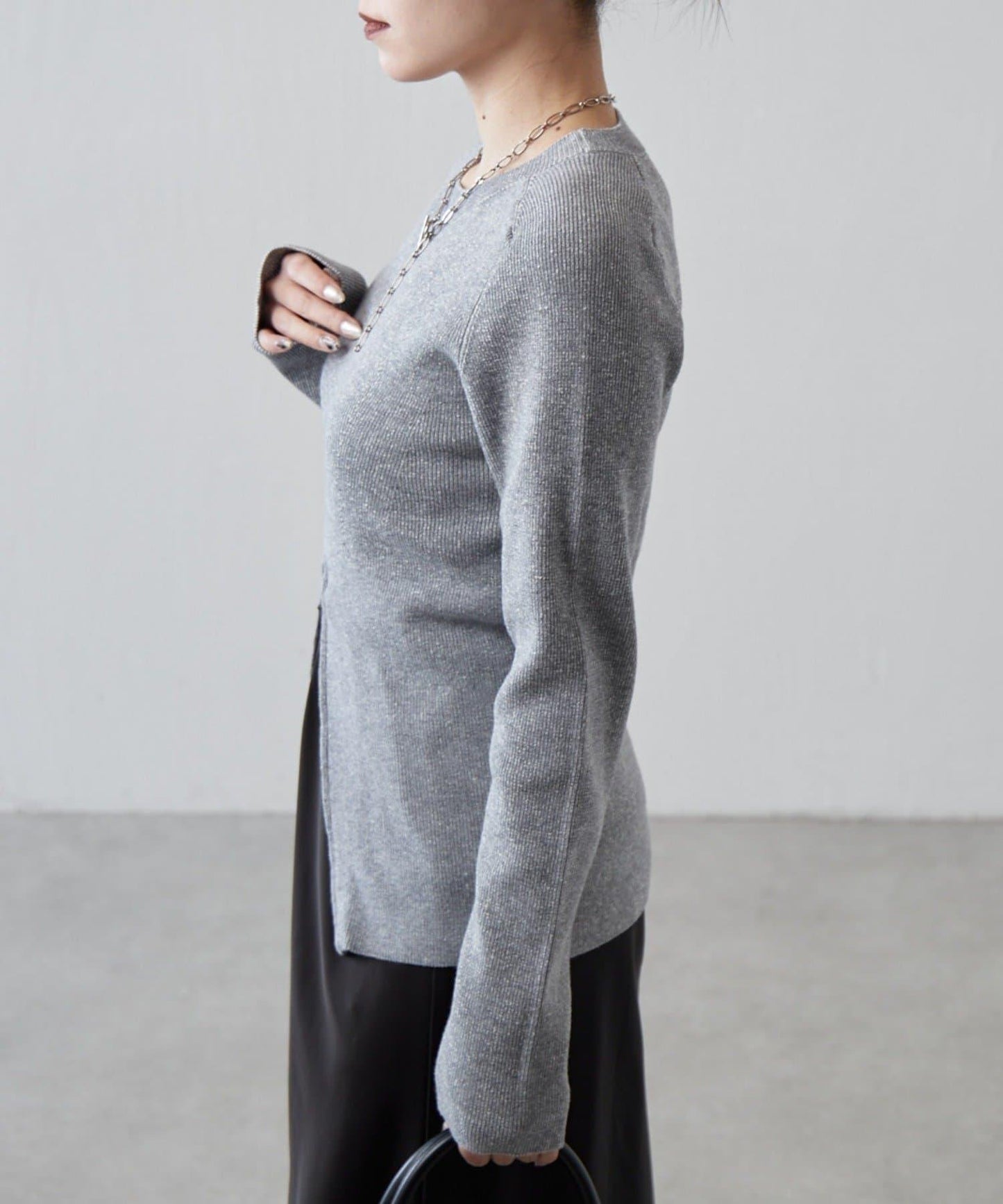 前拉鍊設計針織上衣