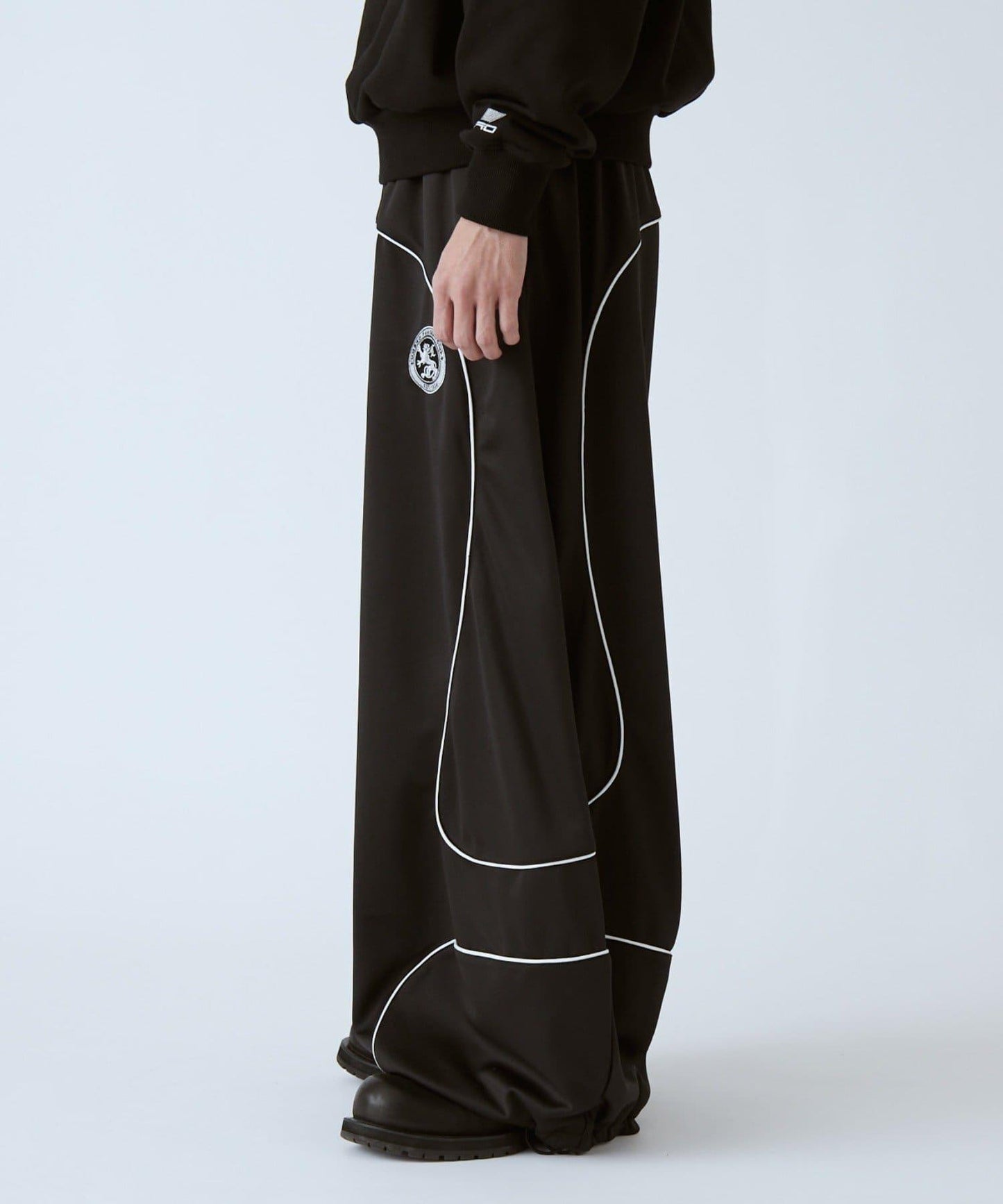 UMBRO×Lui's 弧形版型 運動長褲