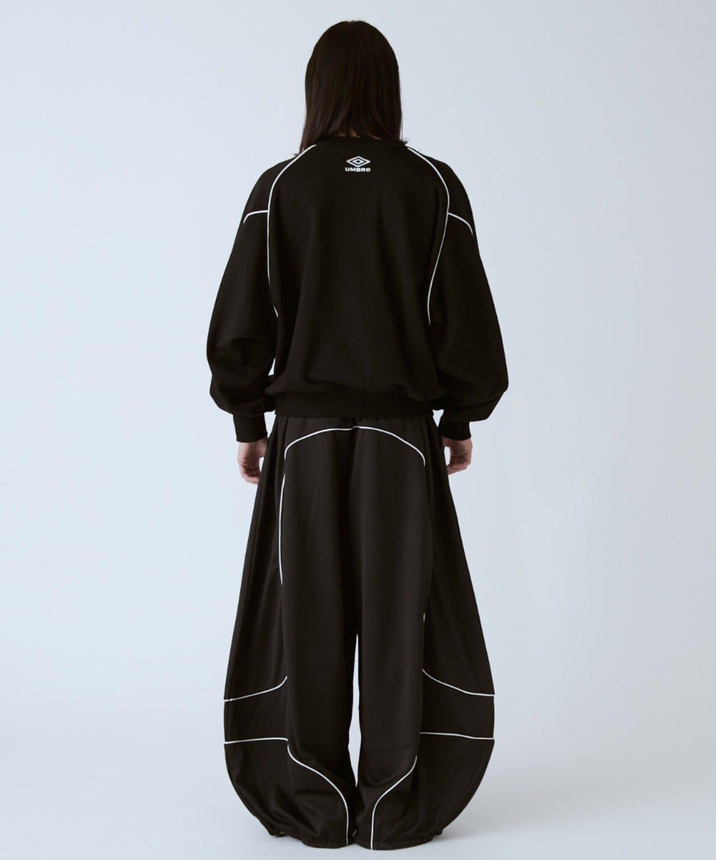 UMBRO×Lui's 滾邊Logo設計 衛衣