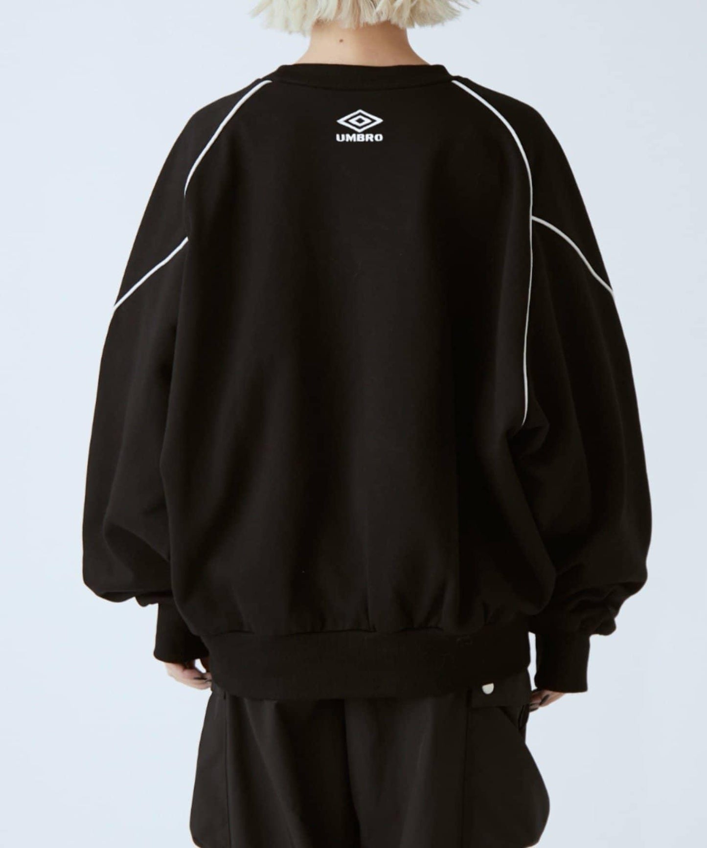 UMBRO×Lui's 滾邊Logo設計 衛衣