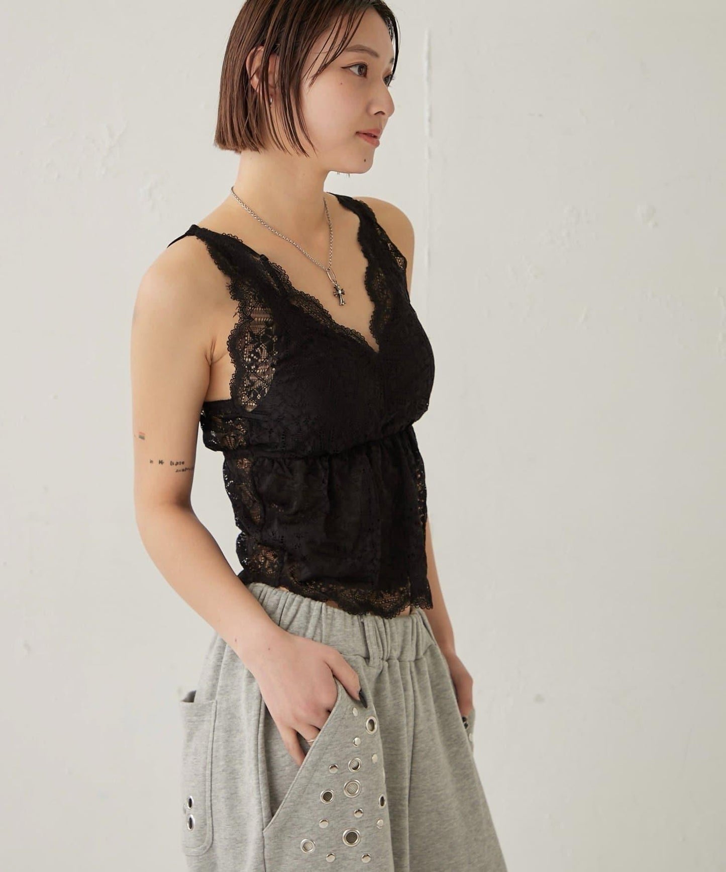 扇貝蕾絲 SCALLOP LACE CAMI 吊帶背心