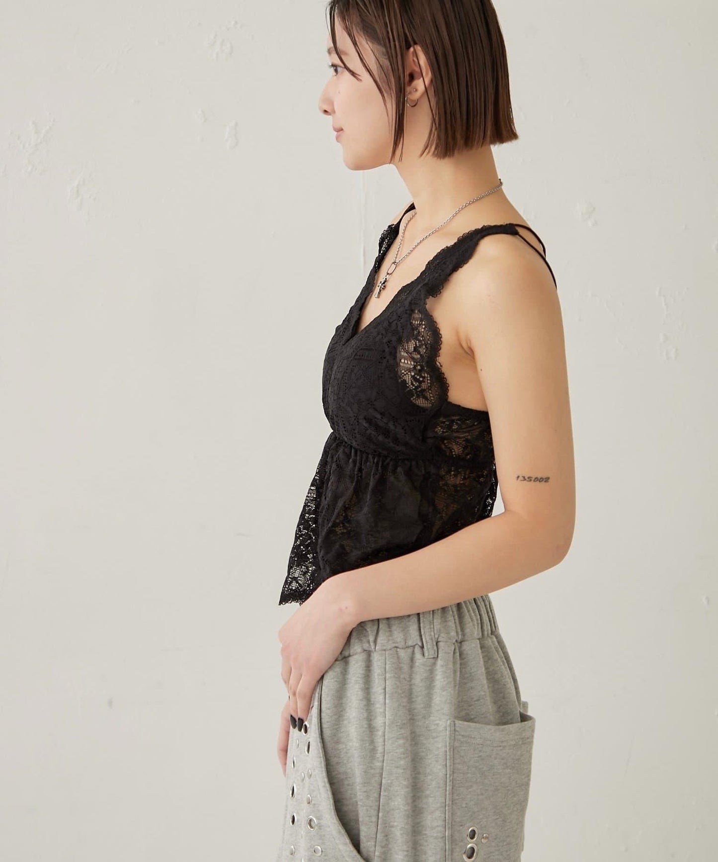 扇貝蕾絲 SCALLOP LACE CAMI 吊帶背心