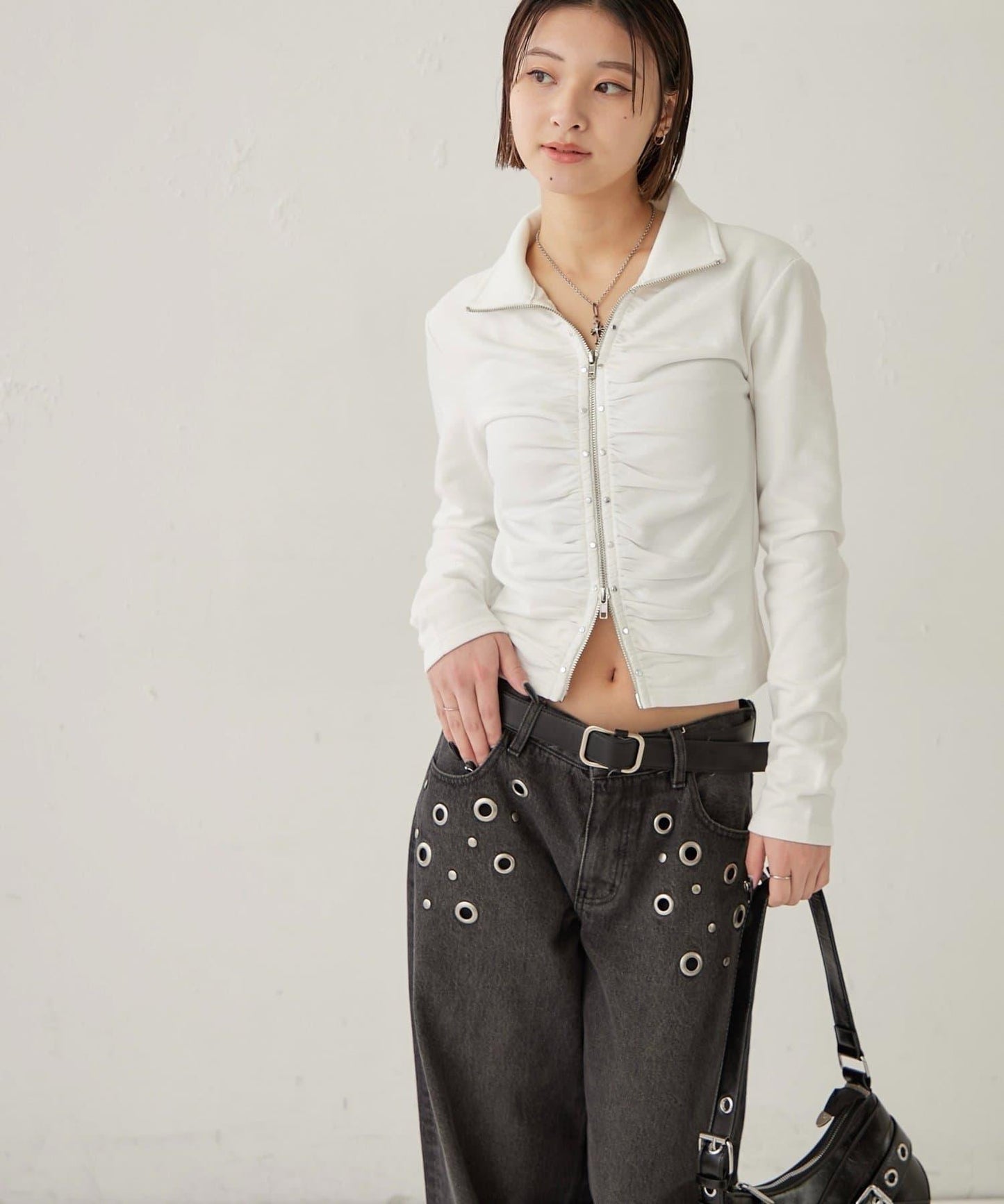 STUDDED ZIP GATHERED TOP 上衣